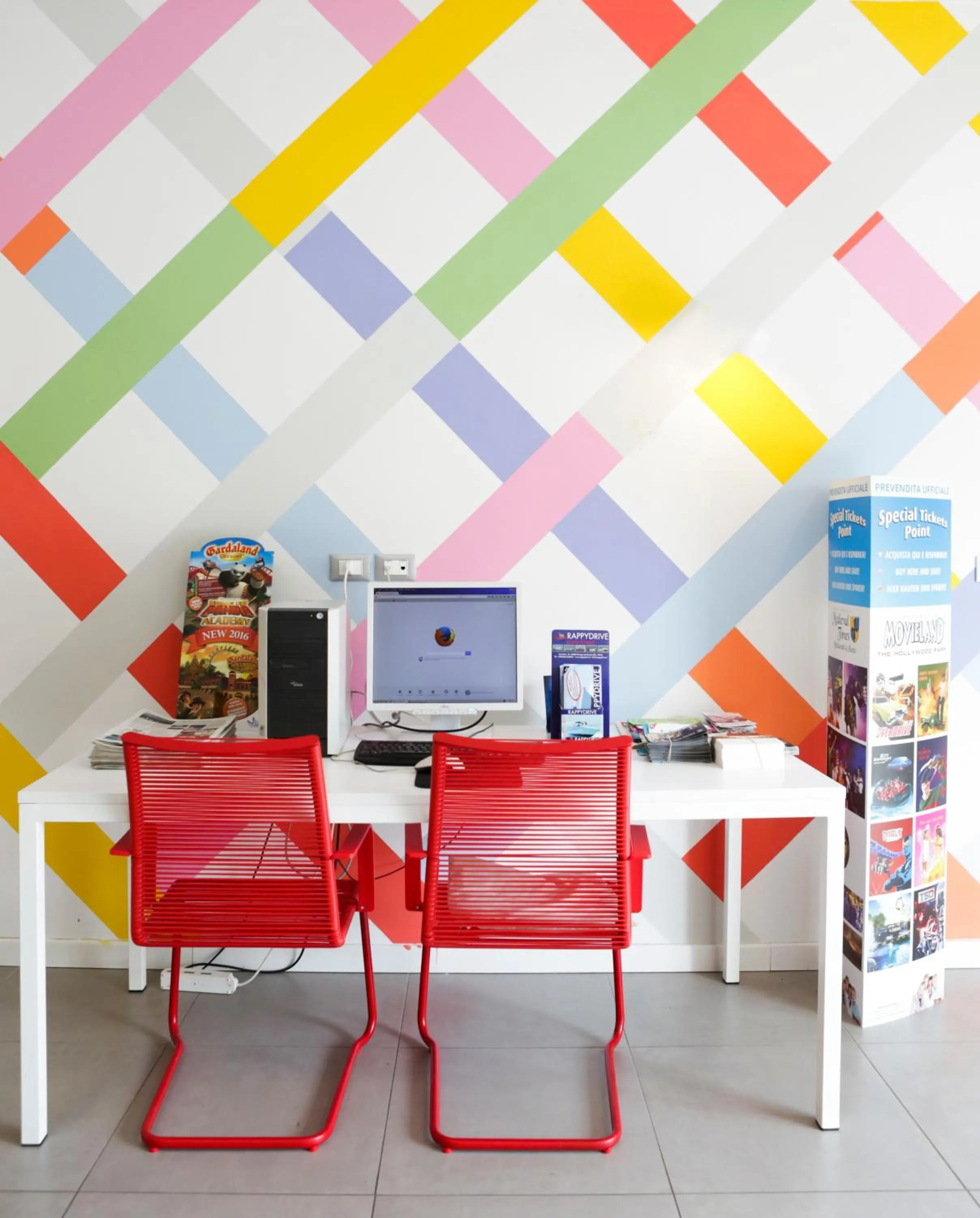 Business facilities in Ostello Meet Gardalake Hostel