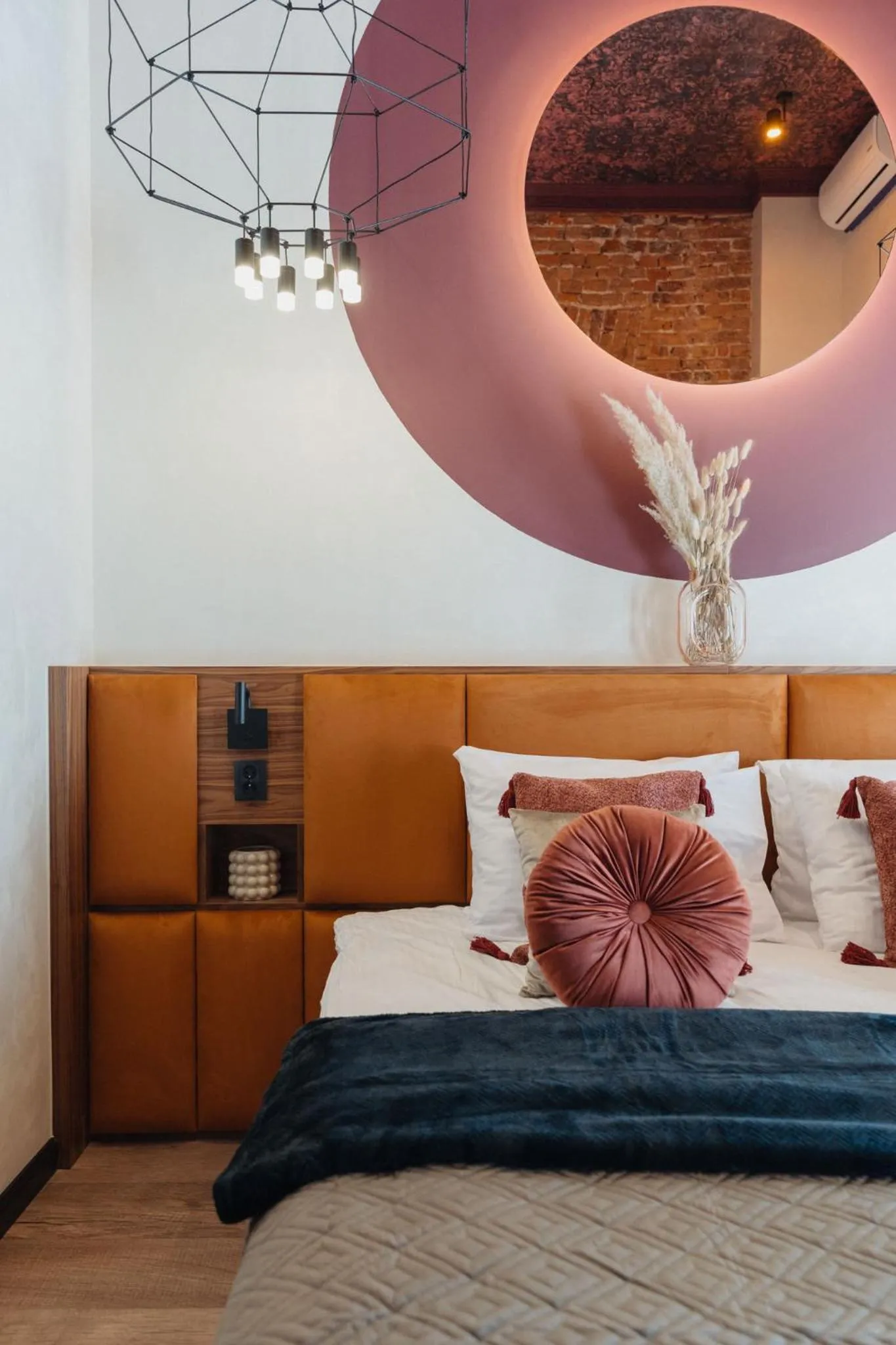 Bed in Cu Residence - LoftAffair Spa Collection