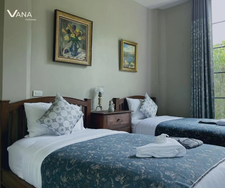CDR Superior Twin Room in VANA Homestay