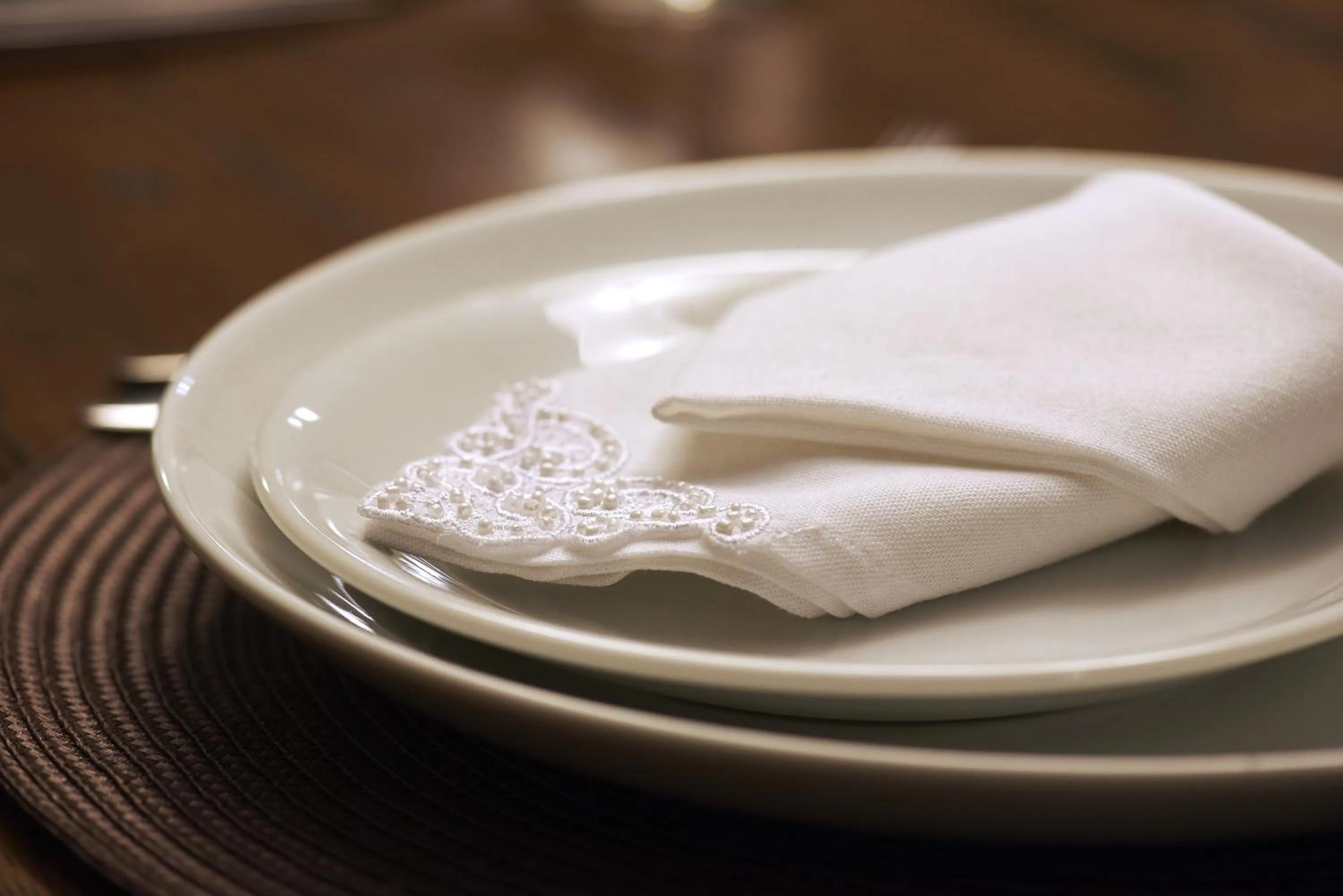 Restaurant/places to eat in Alfa Hotel