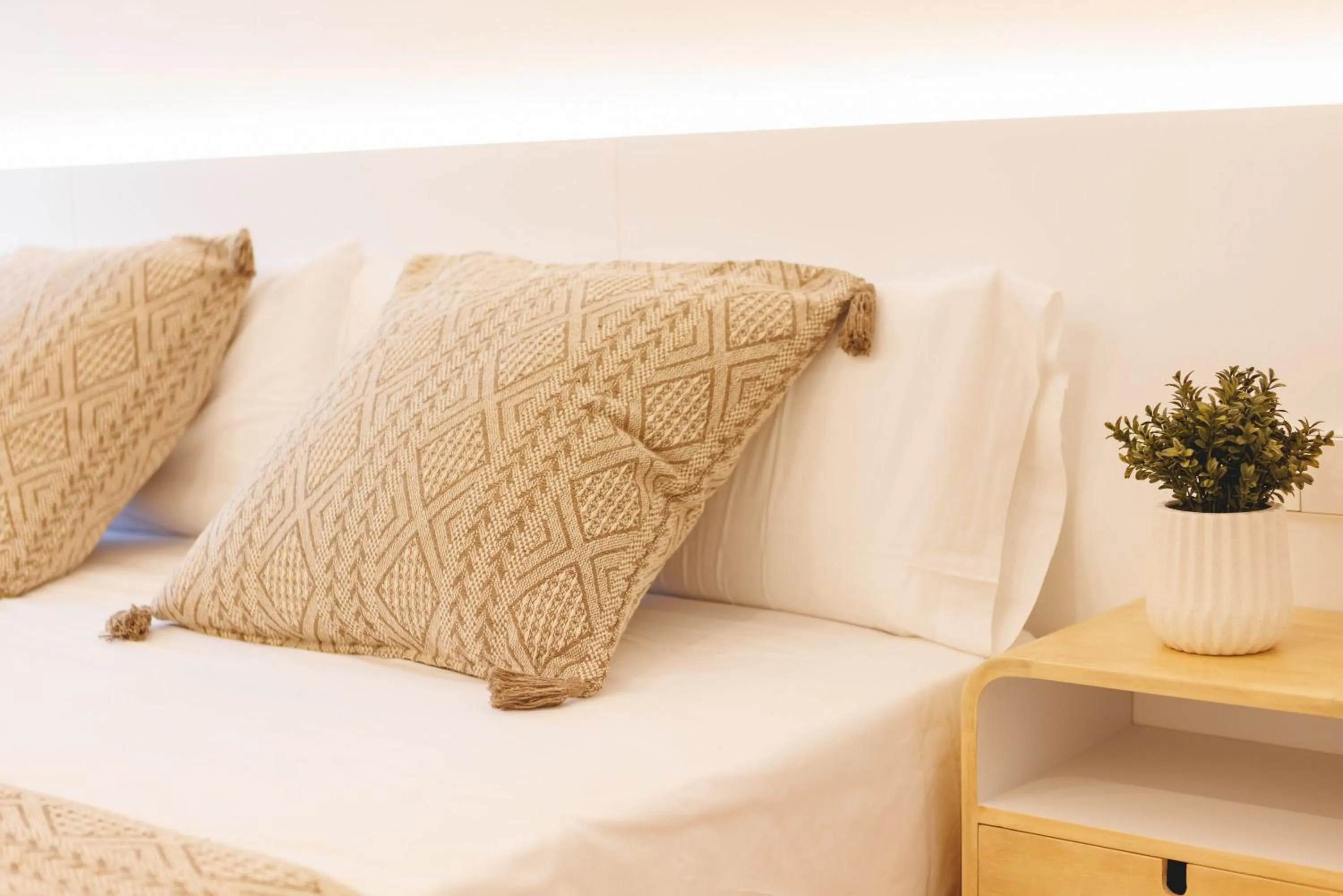 Bed in Bravissimo Devesa, 3 bedrooms and near the parc