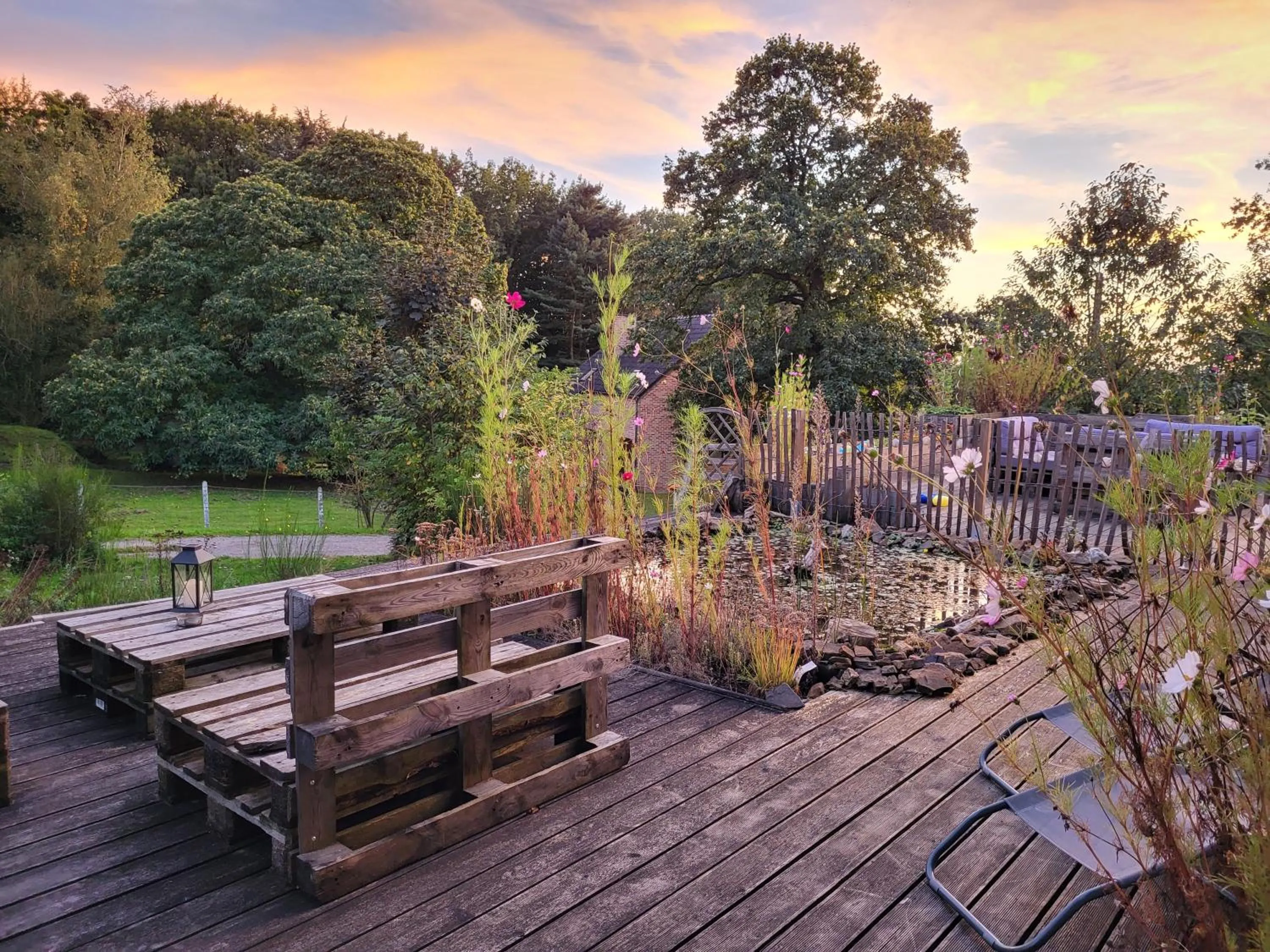 Garden view in B&B Le Bois de Champia