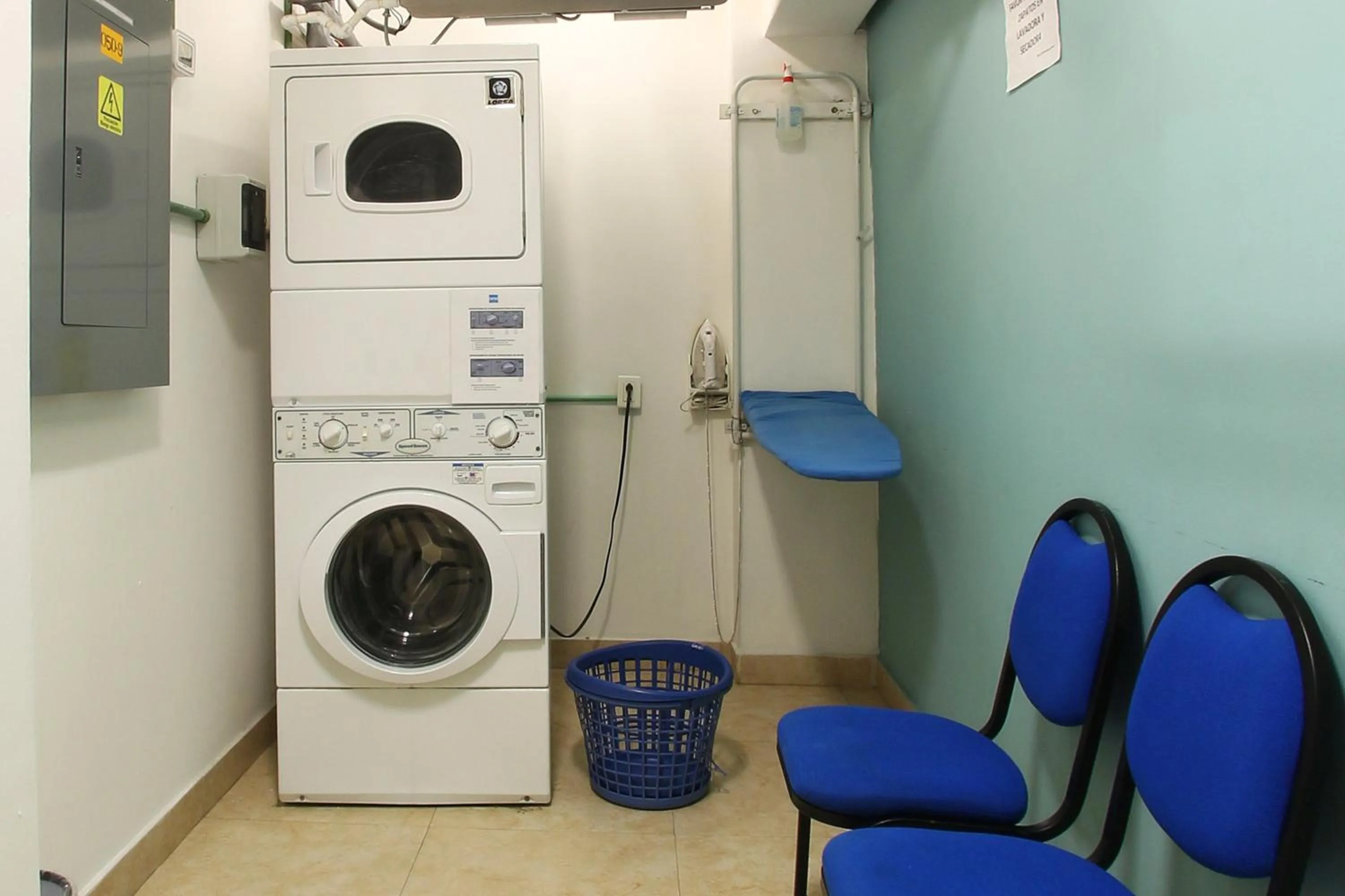 Lobby or reception in One Guadalajara Centro Historico