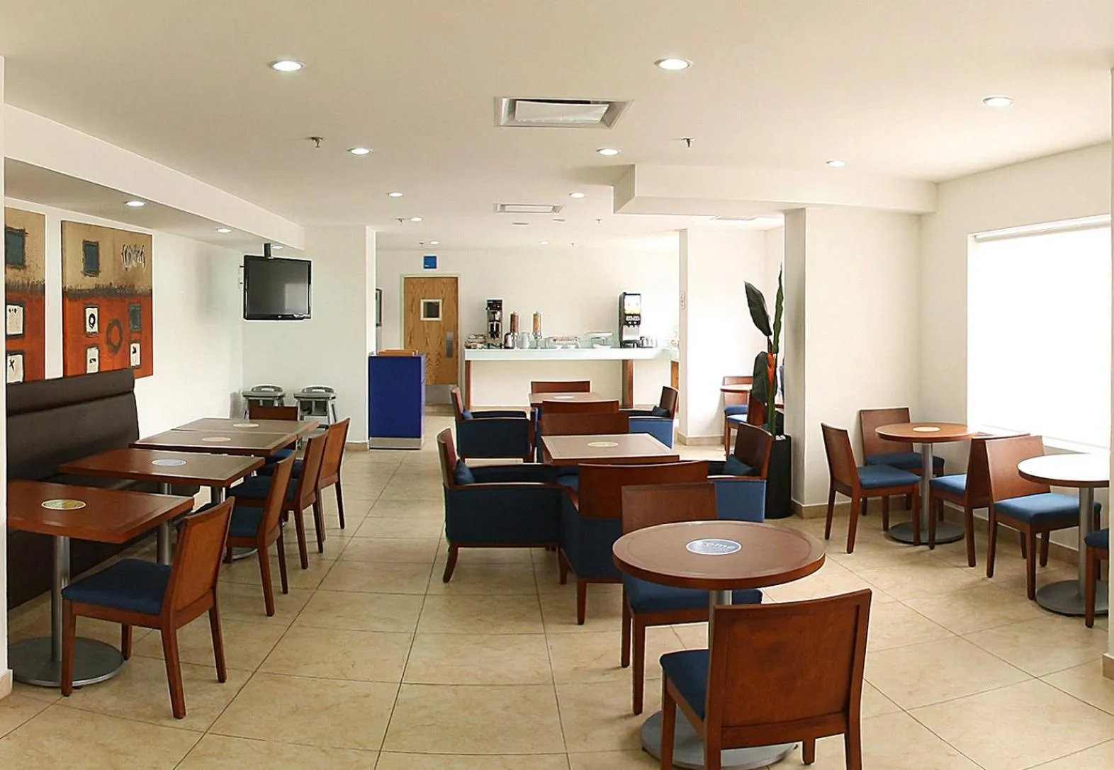 Restaurant/places to eat in One Guadalajara Centro Historico