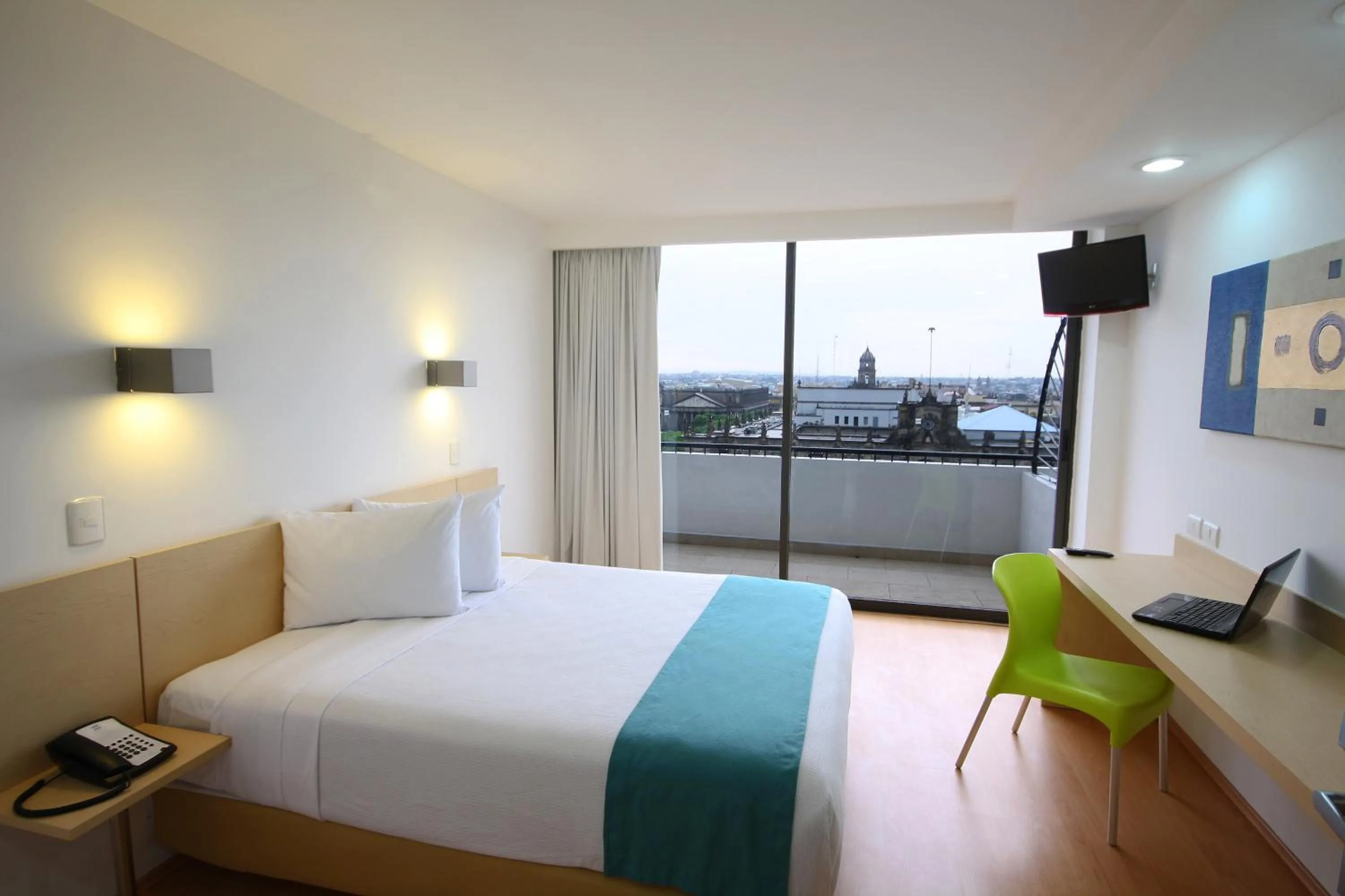 Bedroom, Bed in One Guadalajara Centro Historico