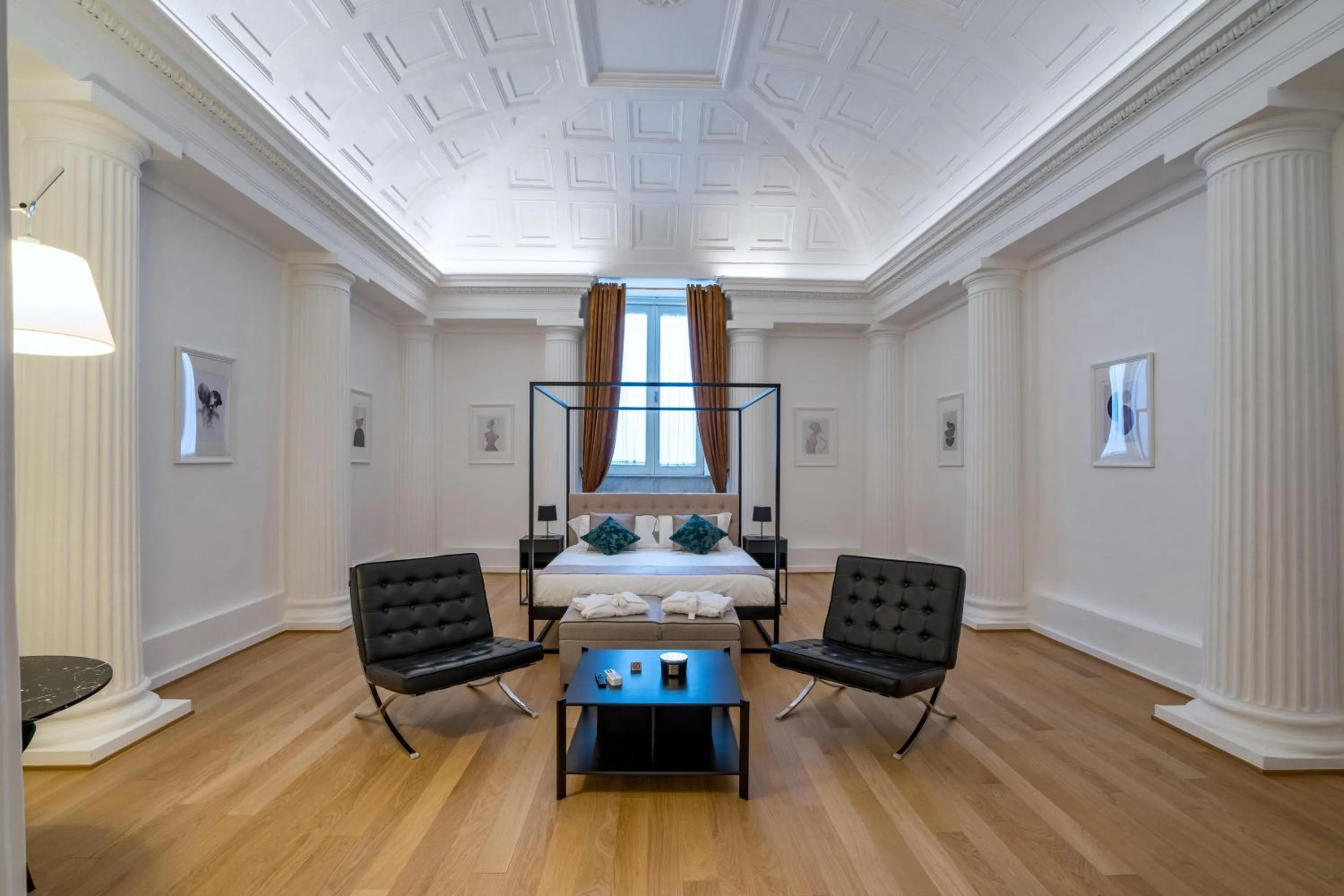 Photo of the whole room in Corso Grand suites