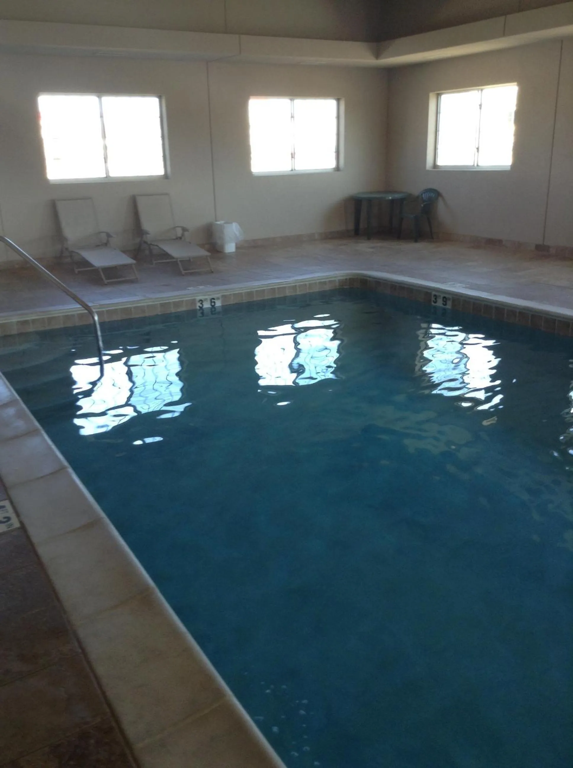 Swimming pool in Days Inn by Wyndham Carroll