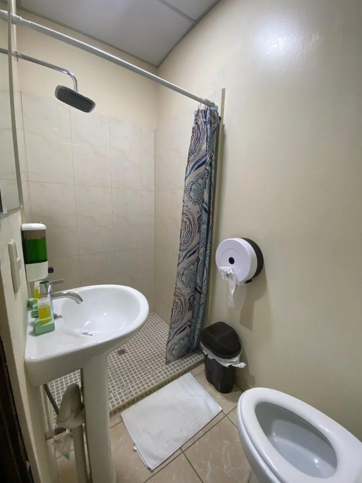 Shower in Hotel La Capilla - Suites & Apartments San Benito