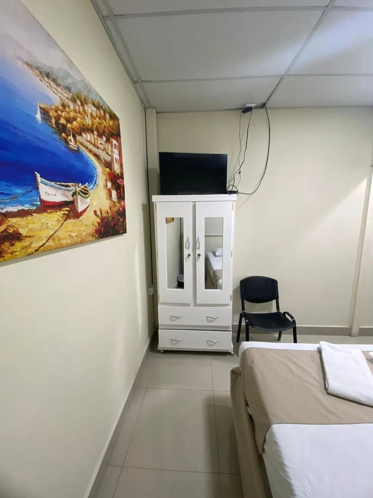 TV and multimedia, Bed in Hotel La Capilla - Suites & Apartments San Benito