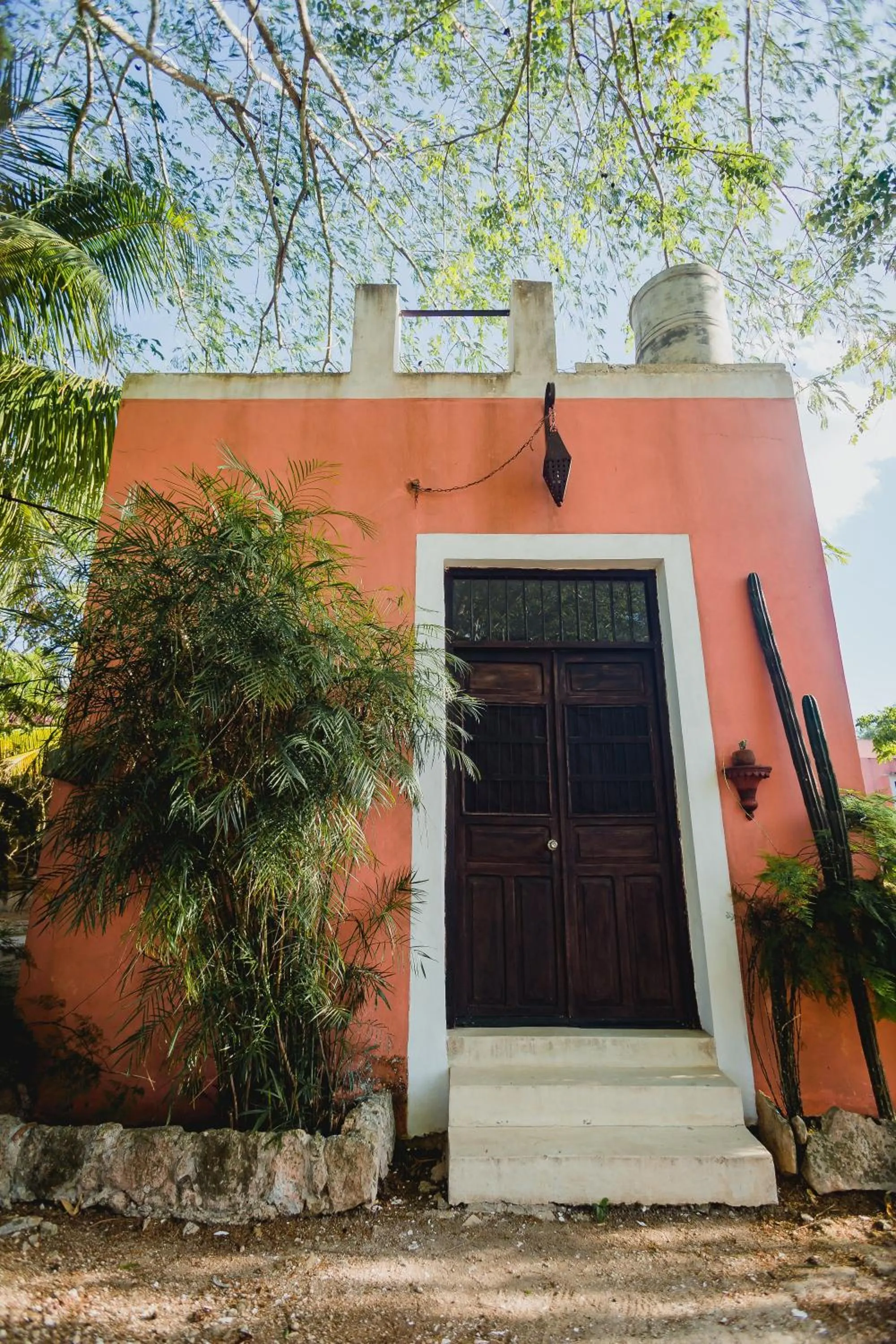 Facade/entrance in Hacienda Sacnicte