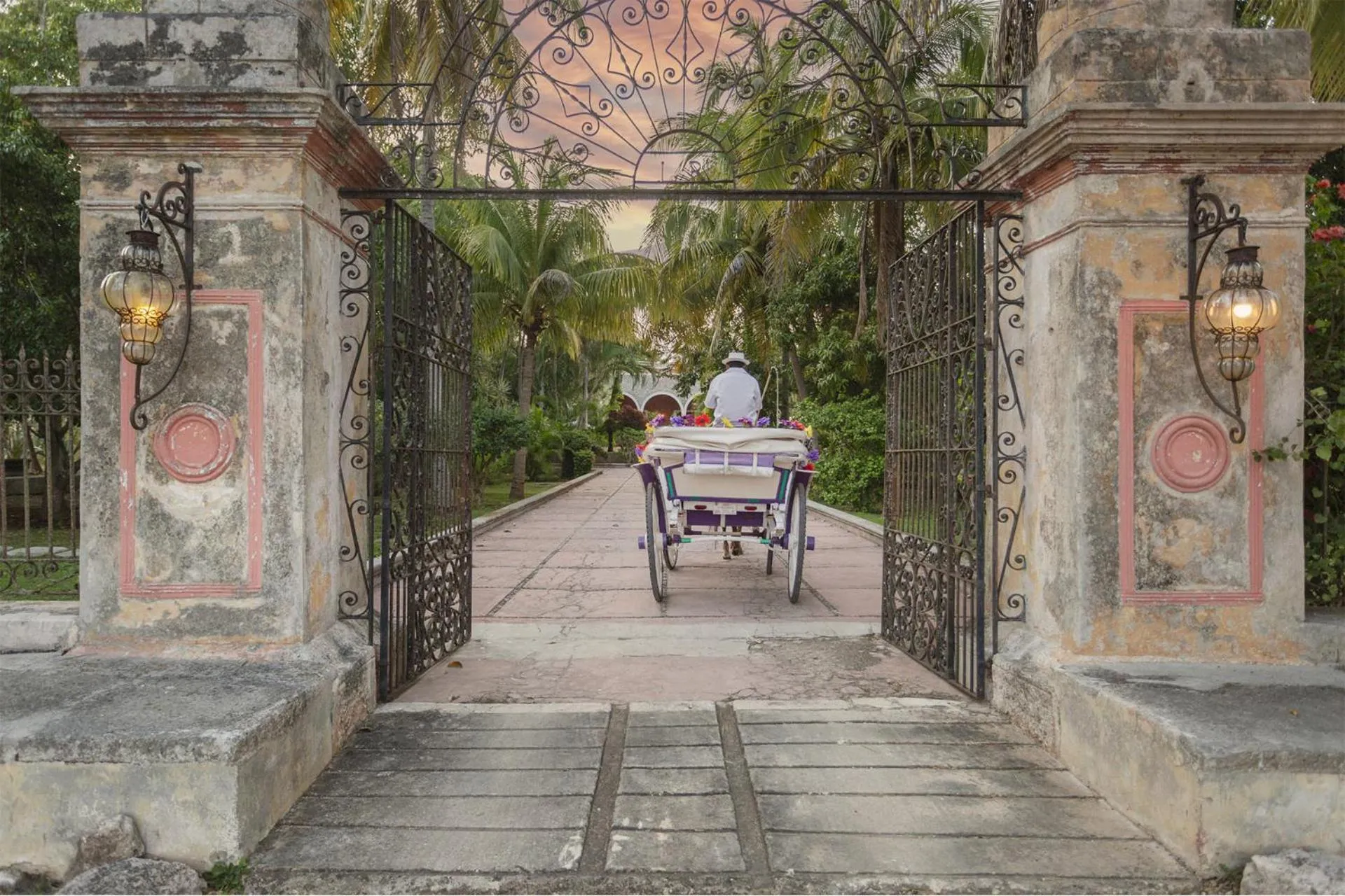 Property building in Hacienda Sacnicte