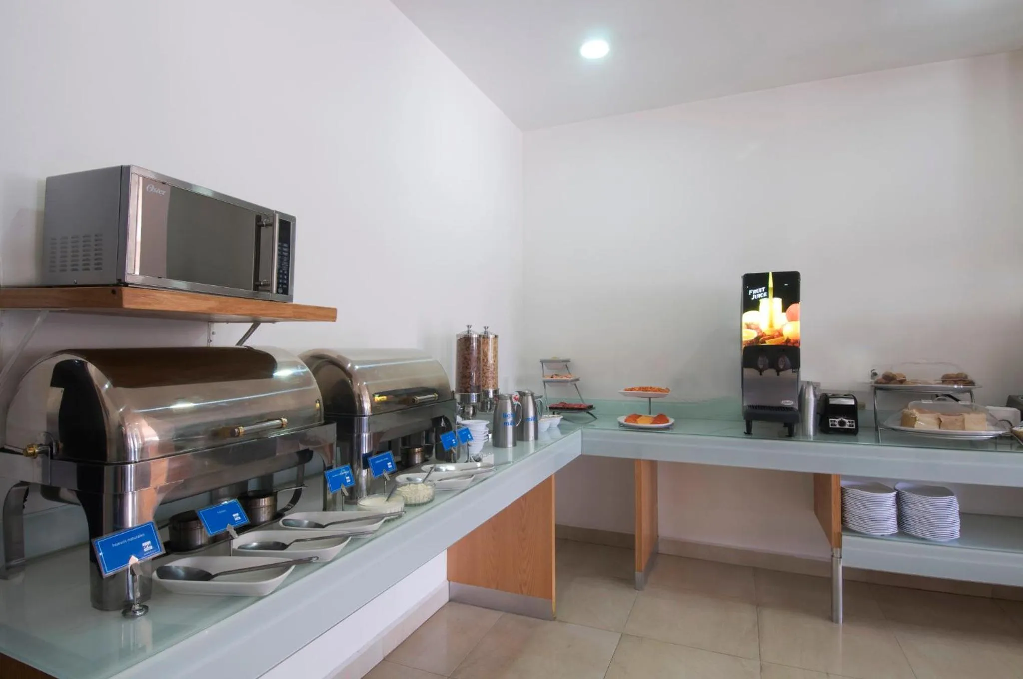 Restaurant/places to eat in One Puebla FINSA