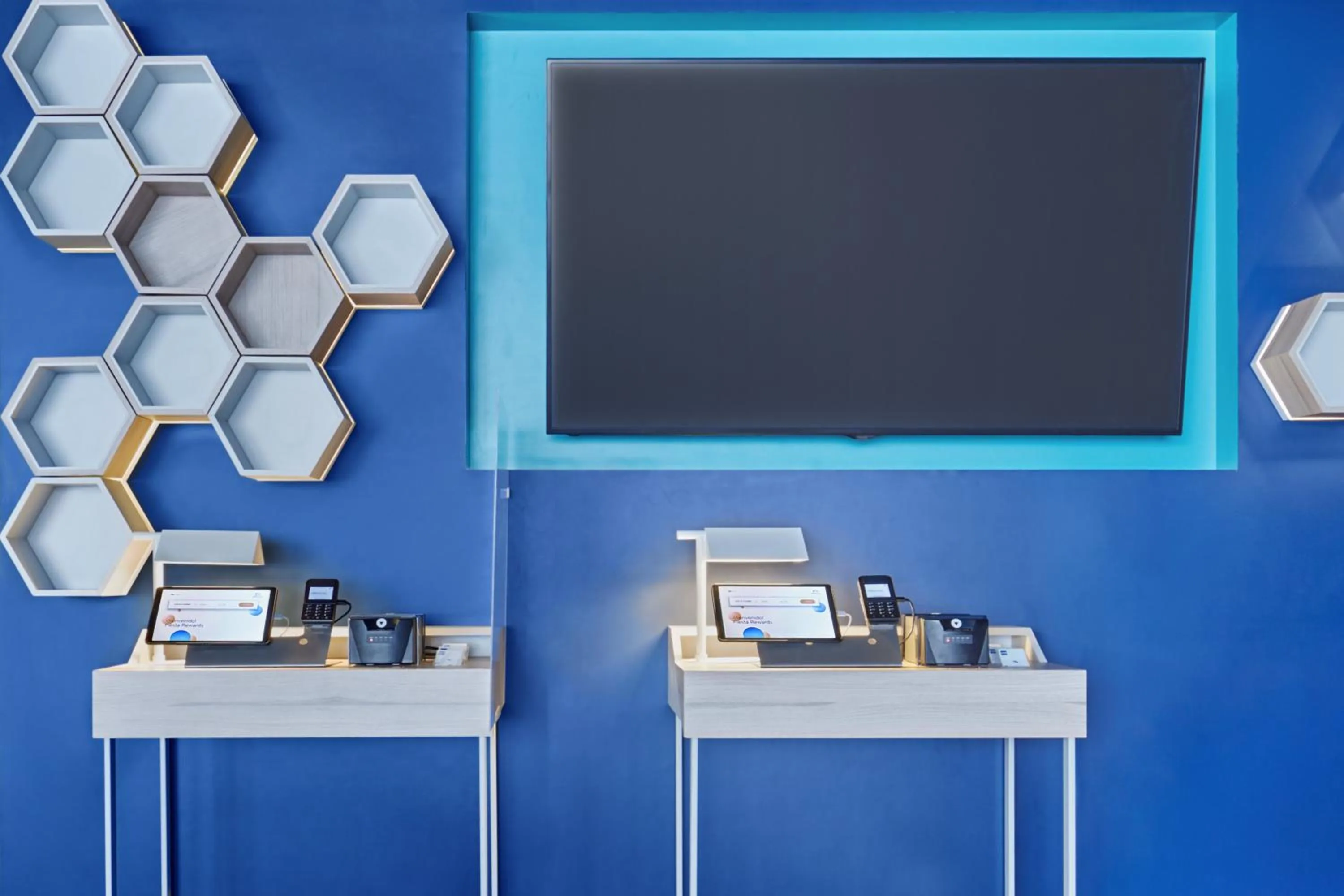 Lobby or reception in One Puebla FINSA