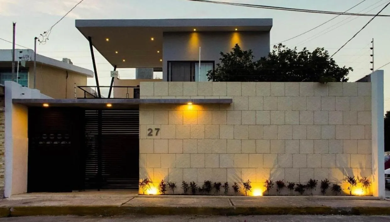 Stay tropical downtown studios