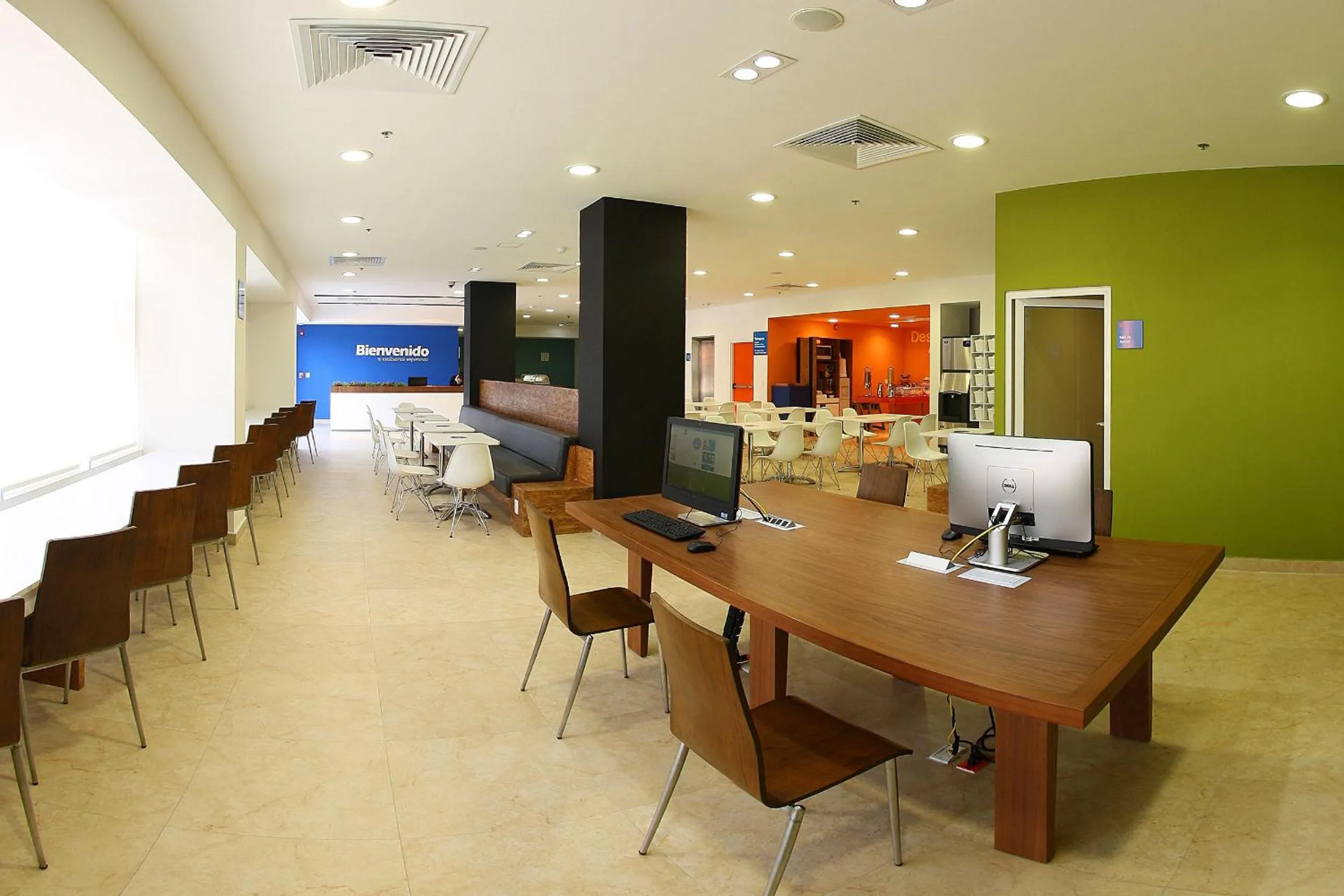 Business facilities in One Xalapa Las Animas