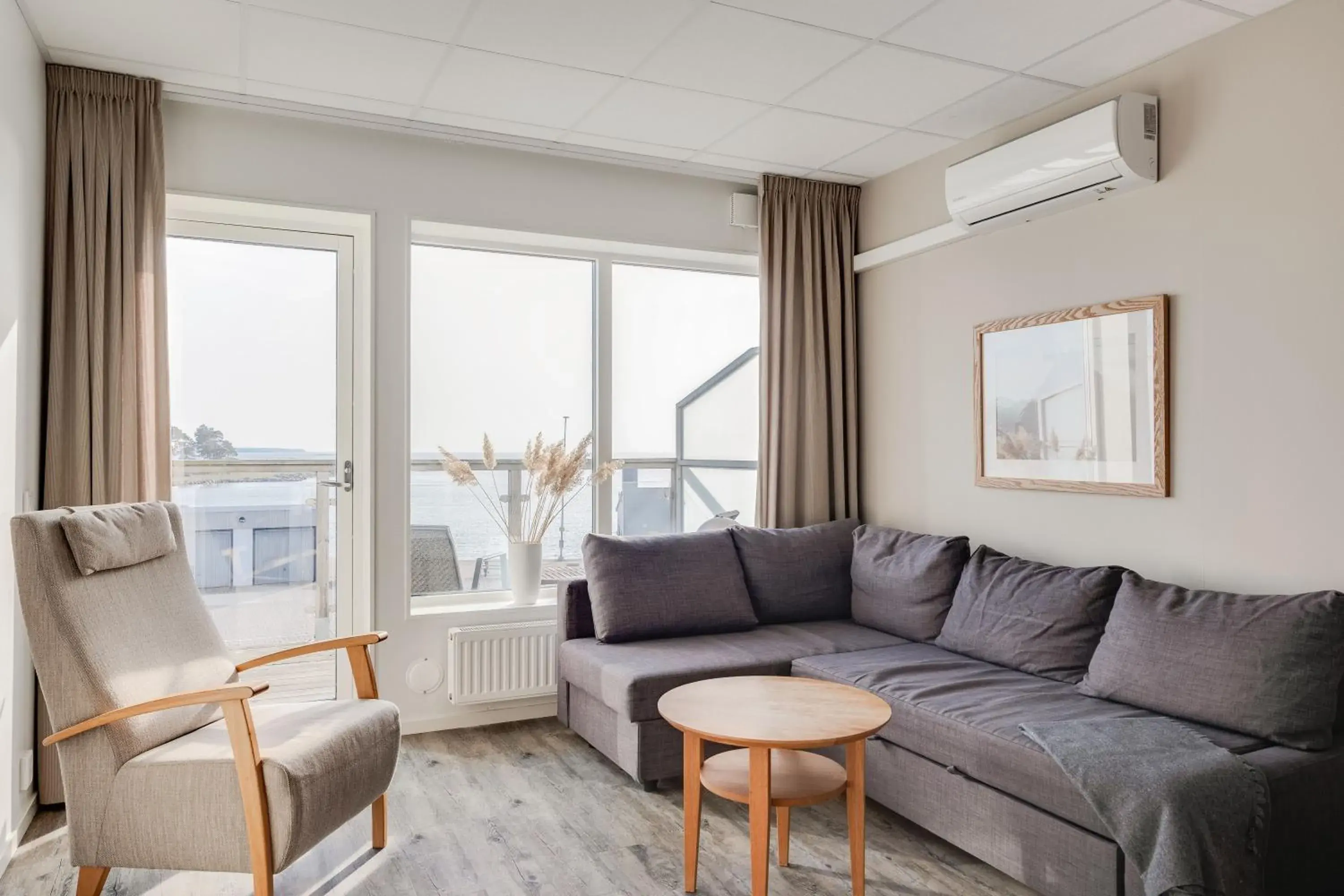 Superior Quadruple Room -Pet Friendly - single occupancy in Hotell Hamnen Superior Quadruple Room -Pet Friendly - single occupancy in Hotell Hamnen