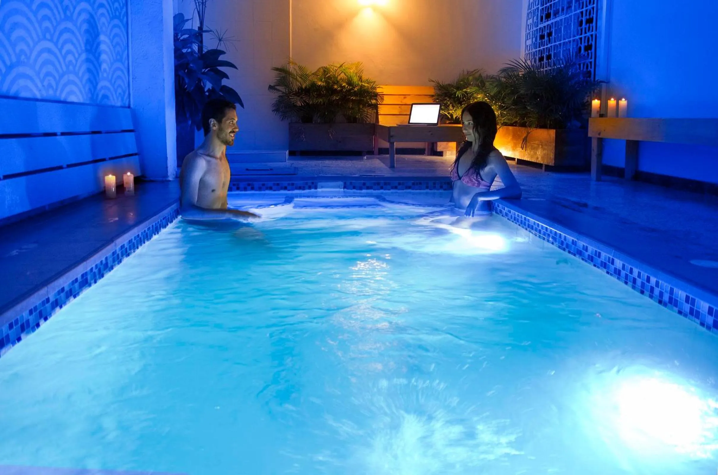 Swimming pool in La Guaca Hostel Santa Marta