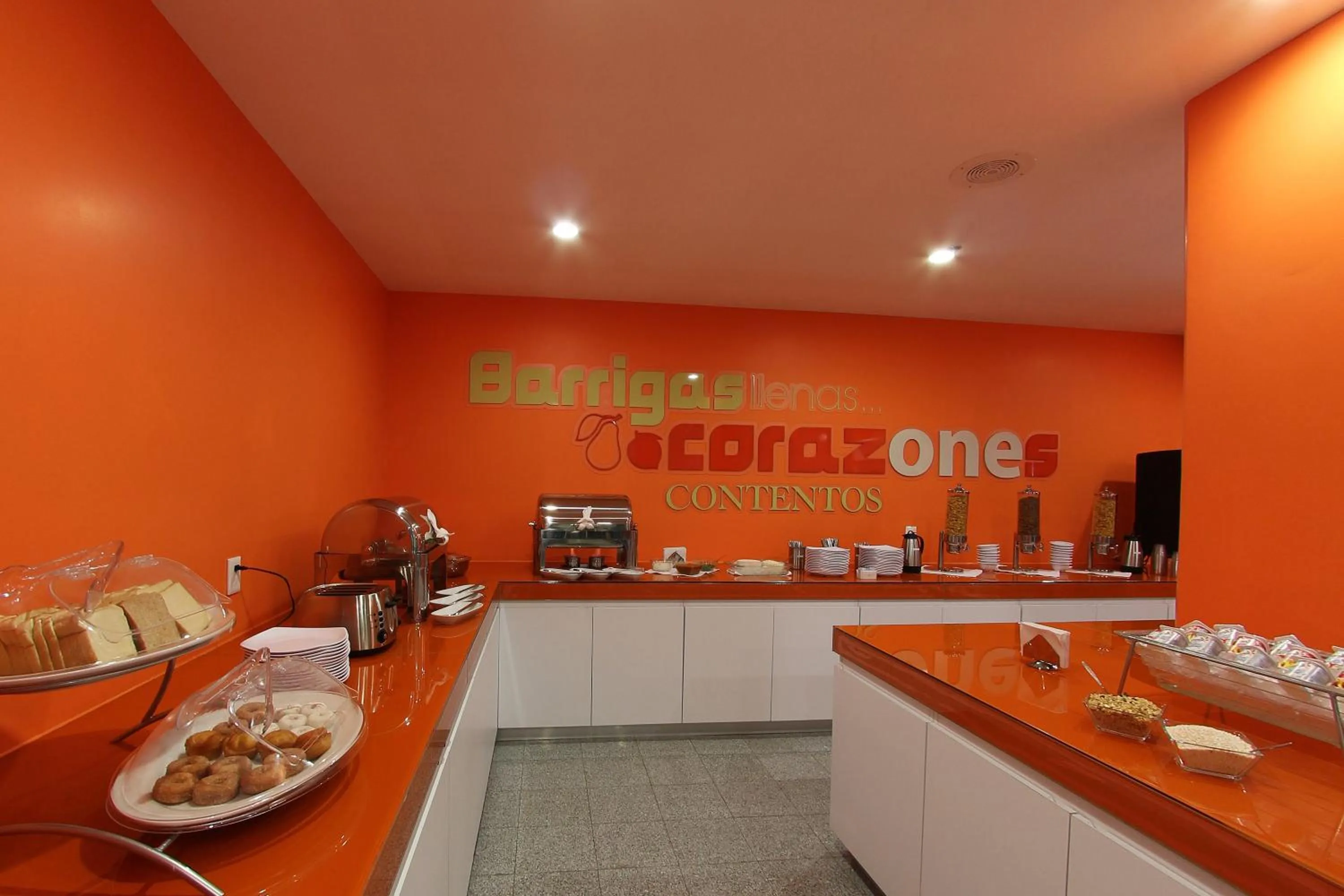 Restaurant/places to eat in One Guadalajara Periferico Poniente