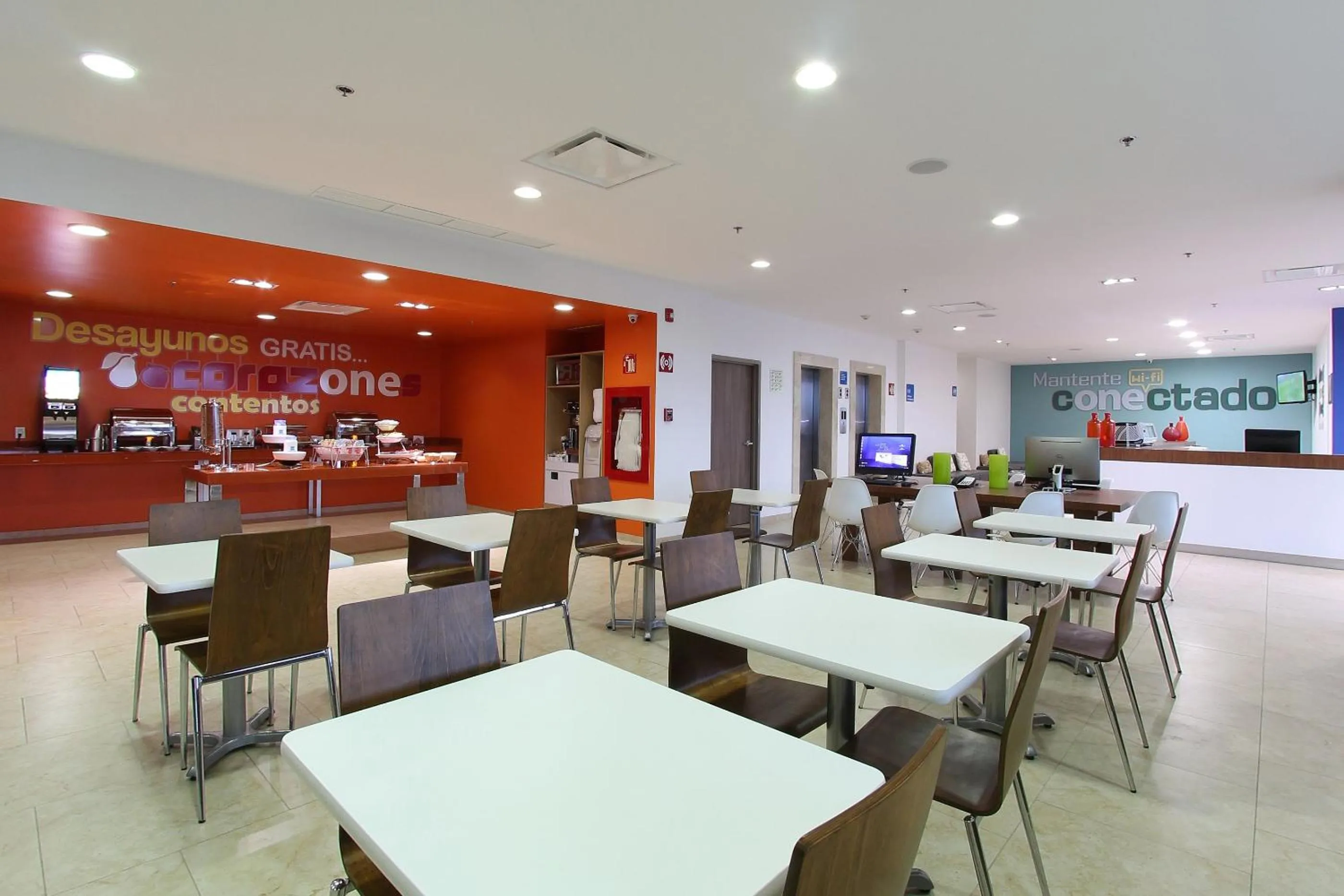 Decorative detail in One La Paz