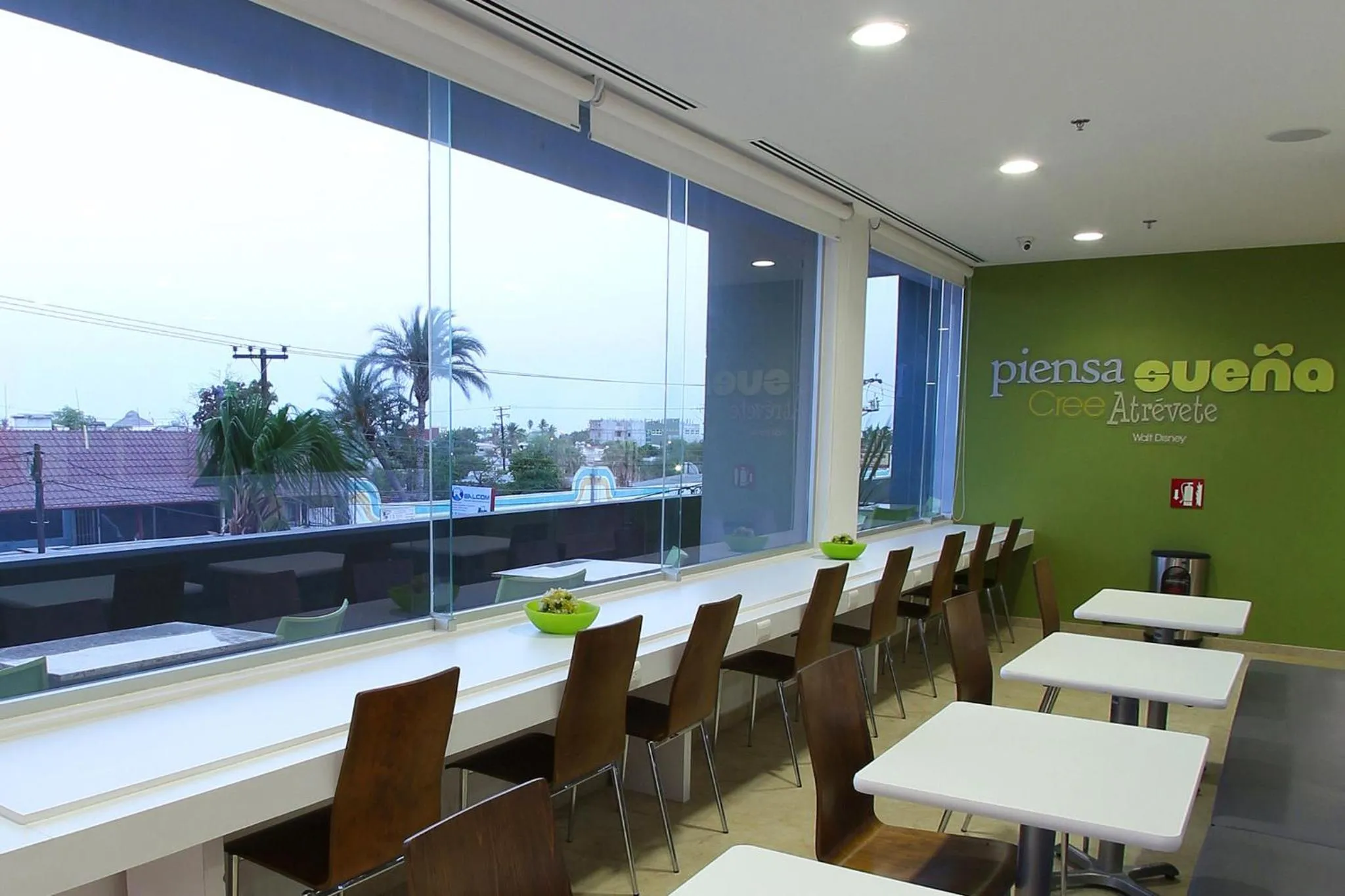 Decorative detail in One La Paz