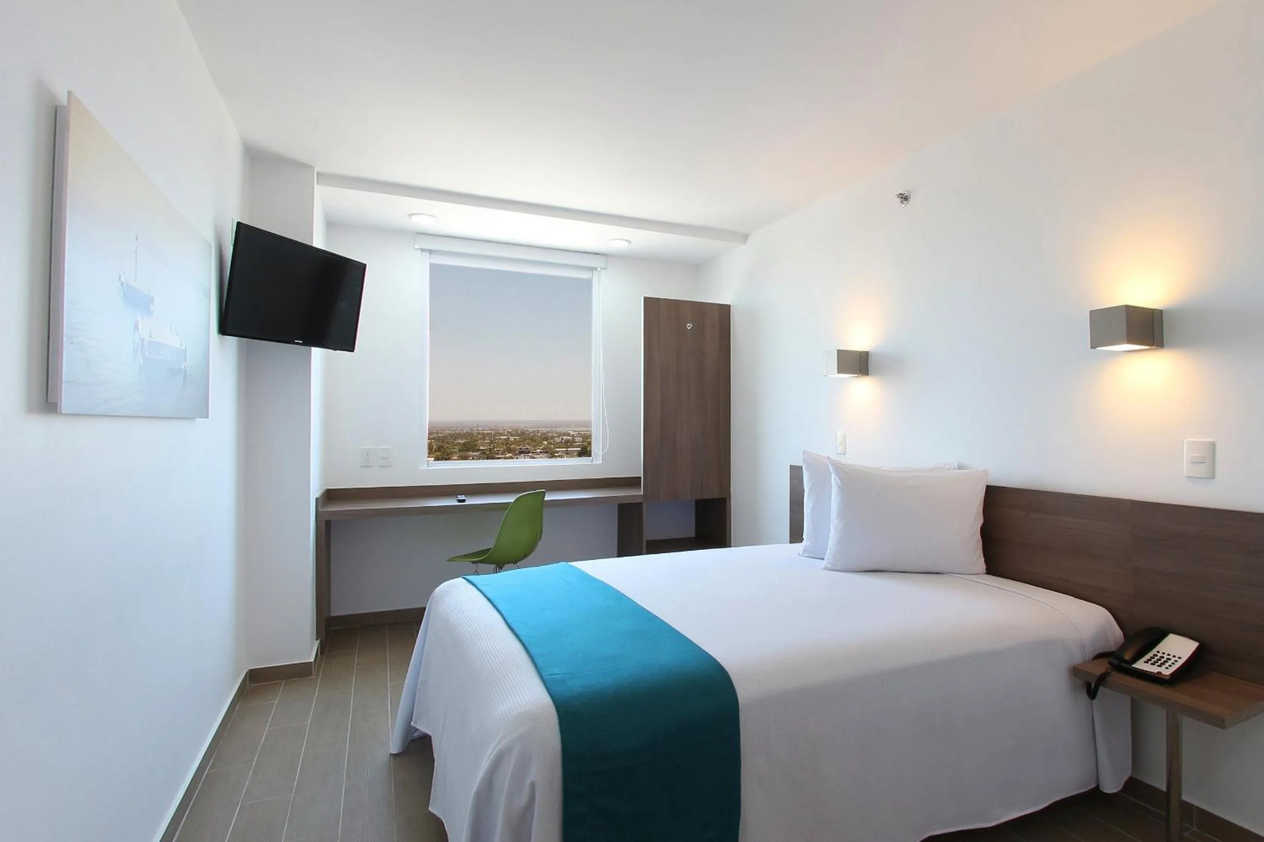 Photo of the whole room, Bed in One La Paz