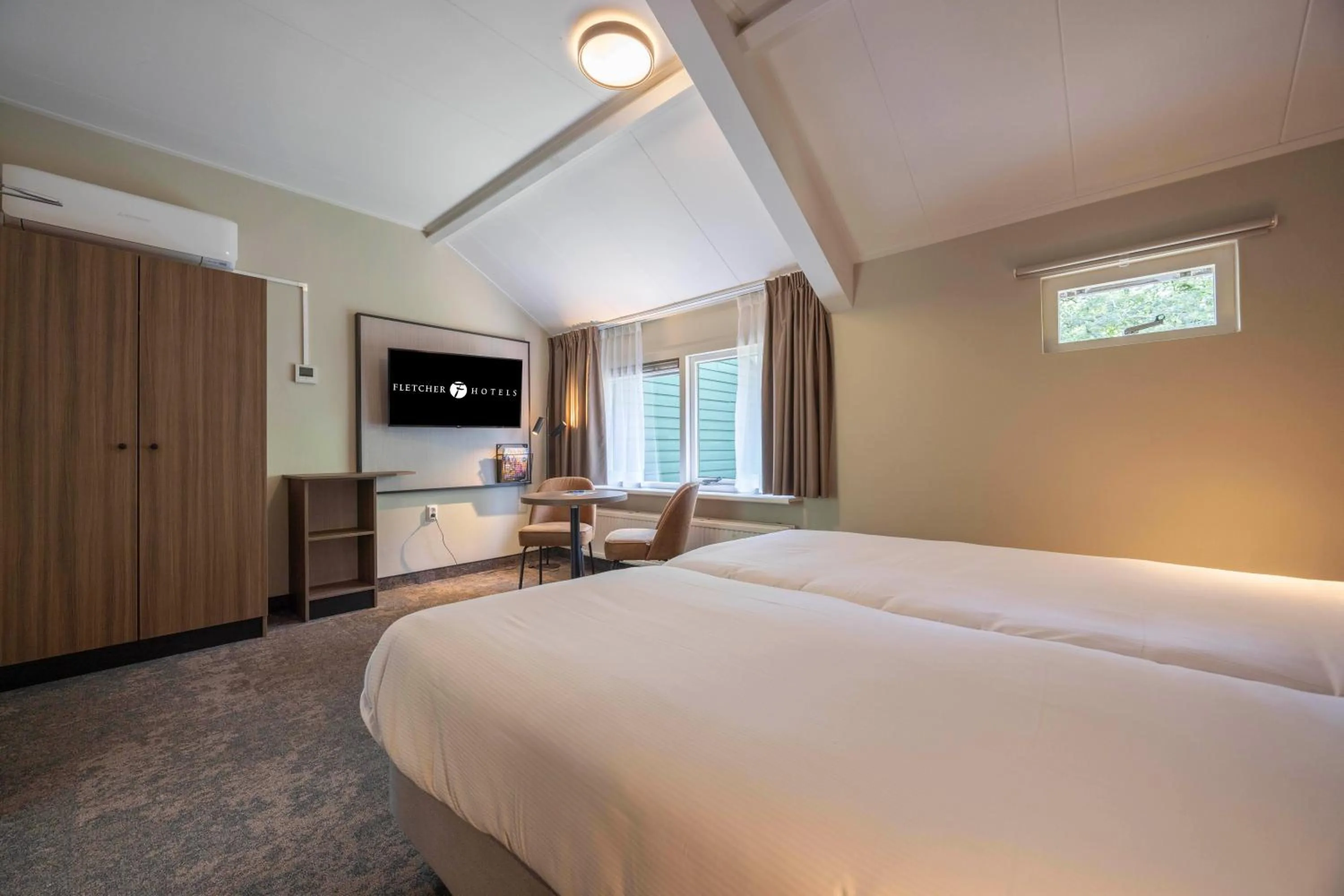 Bedroom, Bed in Fletcher Hotel Restaurant Victoria-Hoenderloo