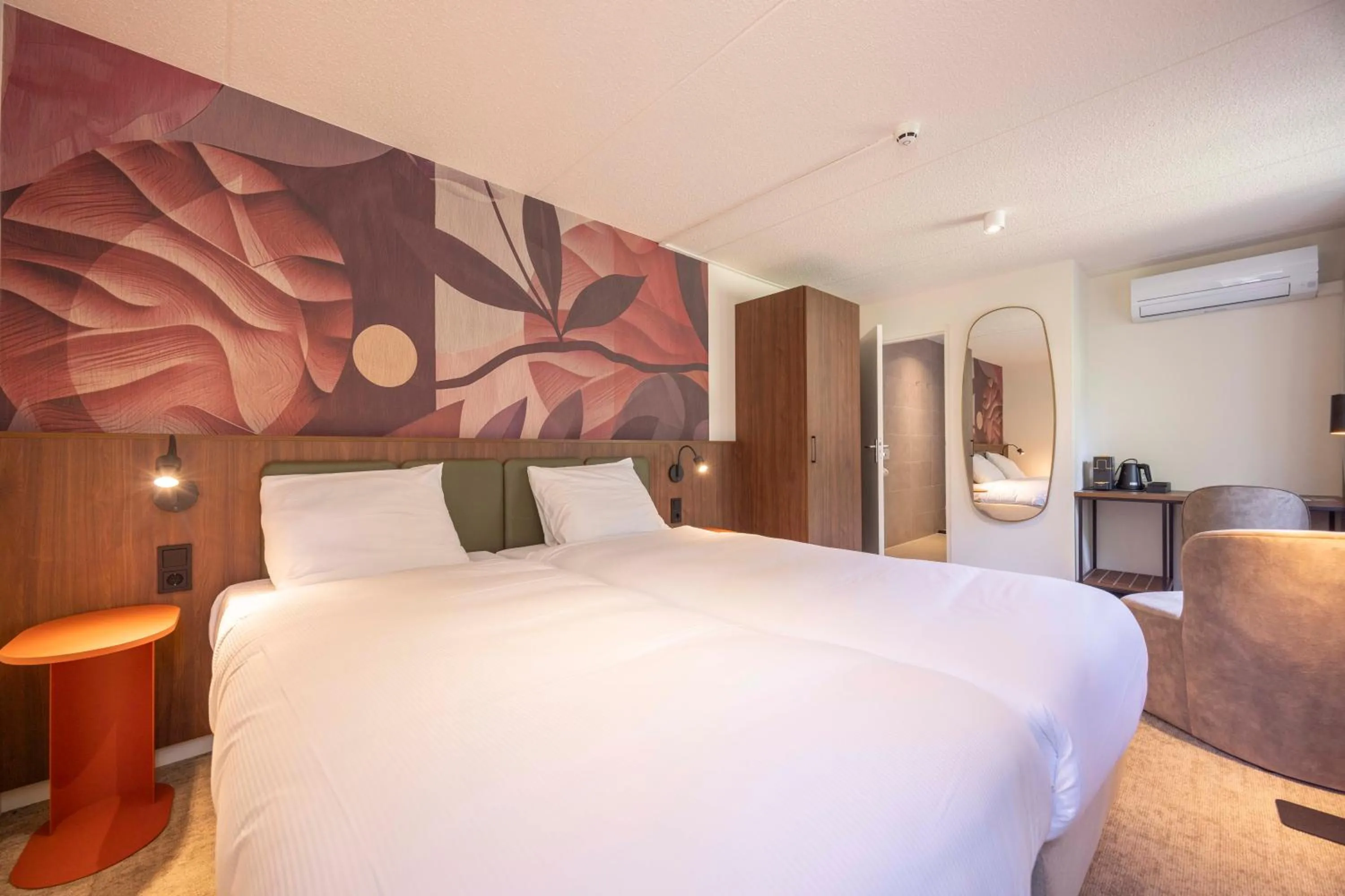 Bedroom, Bed in Fletcher Hotel Restaurant Victoria-Hoenderloo