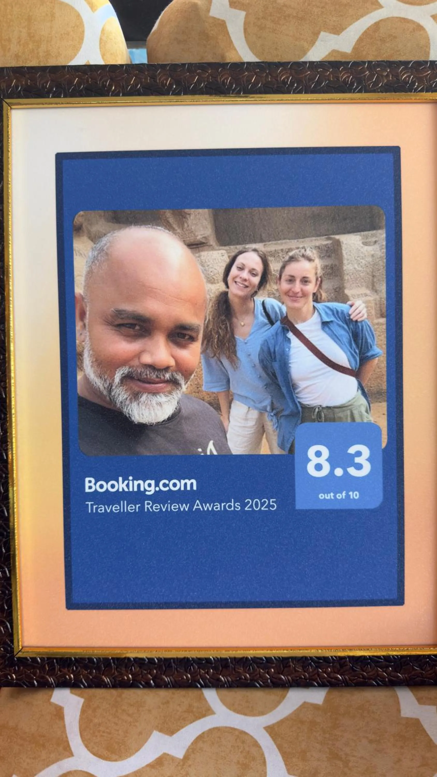 People in Sri Murugan Beach Paradise Hotel