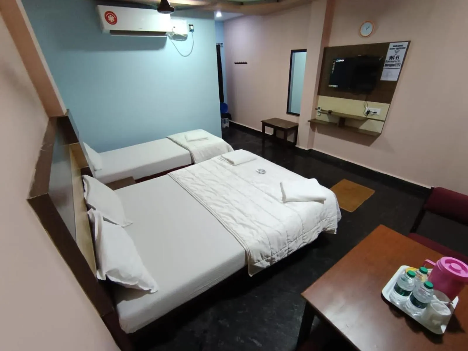 Bed in Sri Murugan Beach Paradise Hotel