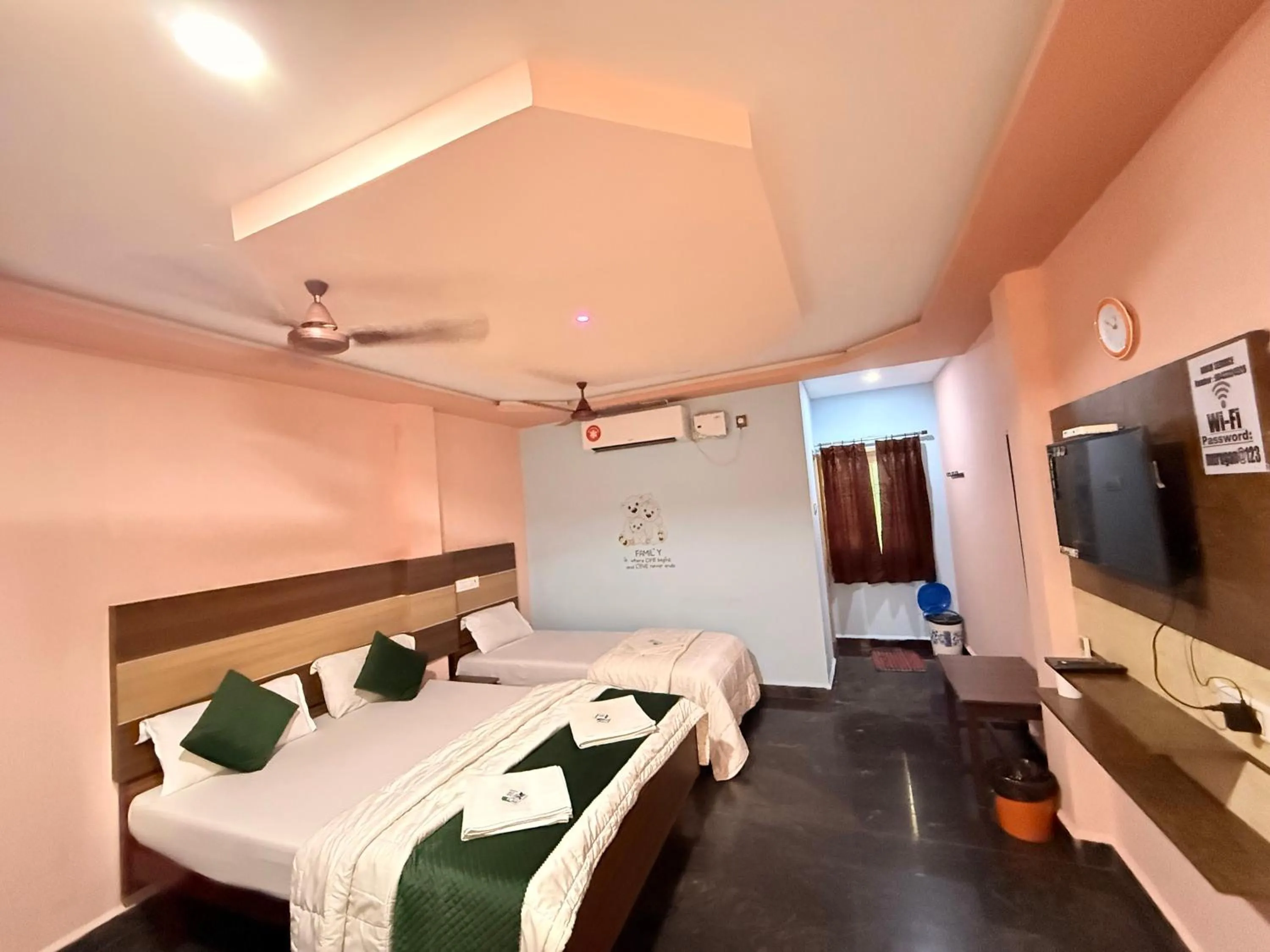 Bed in Sri Murugan Beach Paradise Hotel