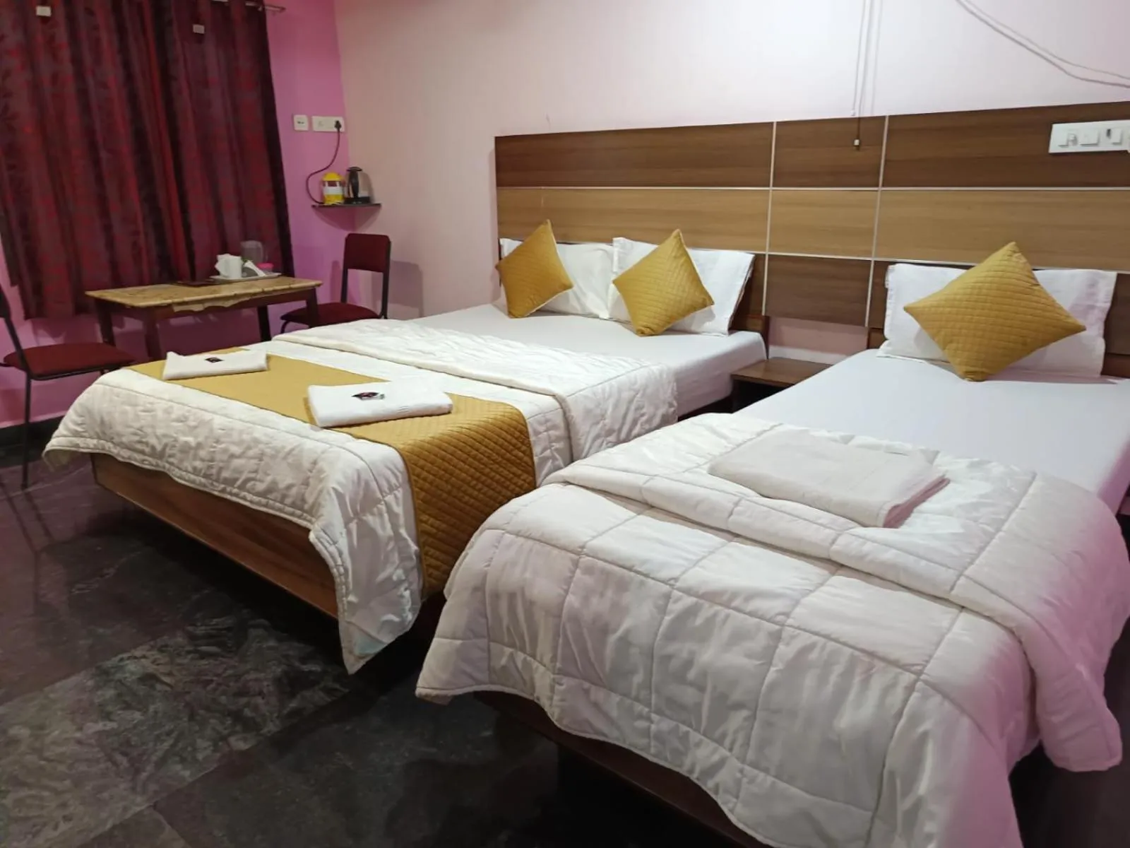 Bedroom, Bed in Sri Murugan Beach Paradise Hotel