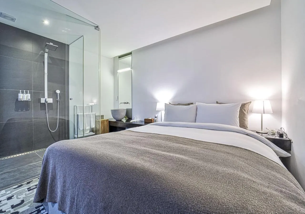 Bed in JS Boutique Hotel