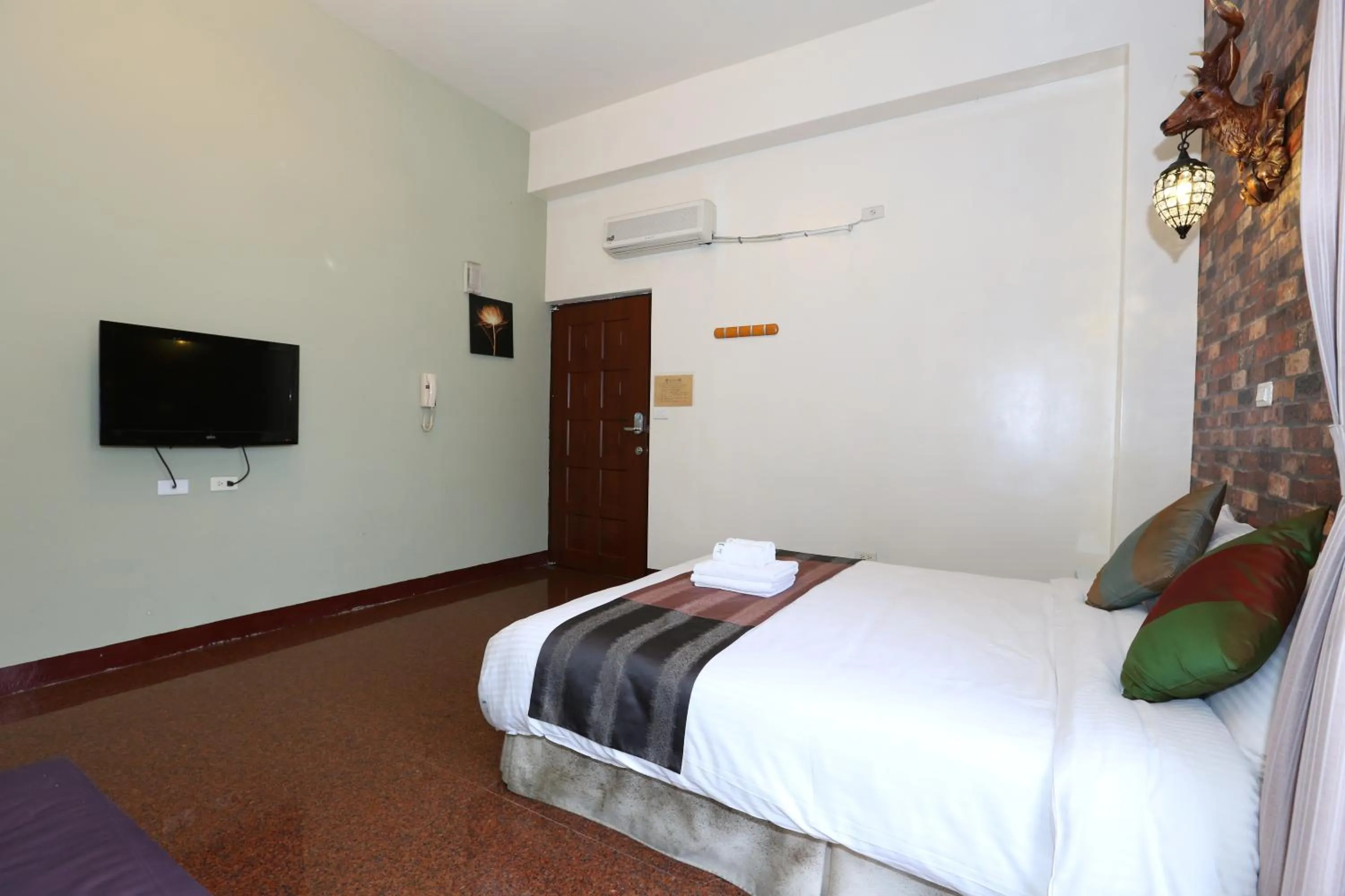 Photo of the whole room, Bed in Mozhu B&B