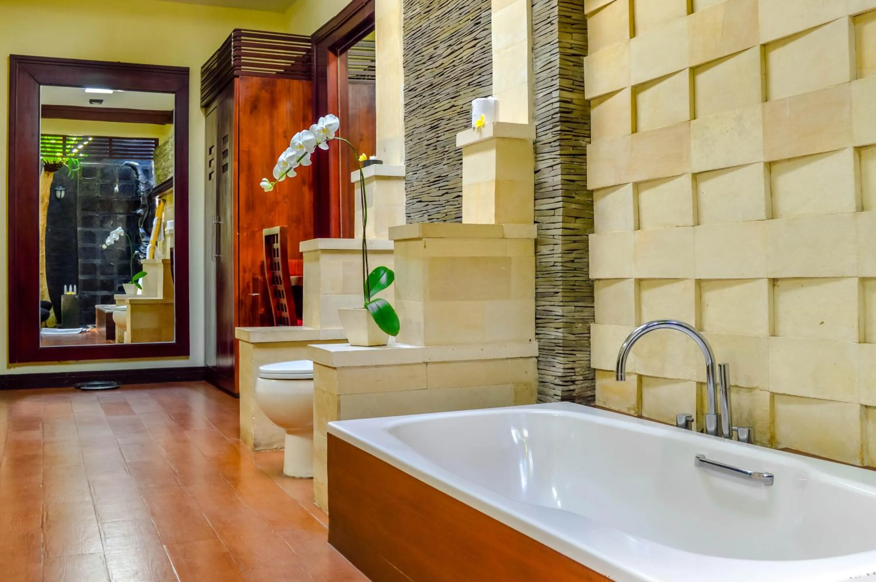 Shower in The Bali Dream Suite Villa Seminyak