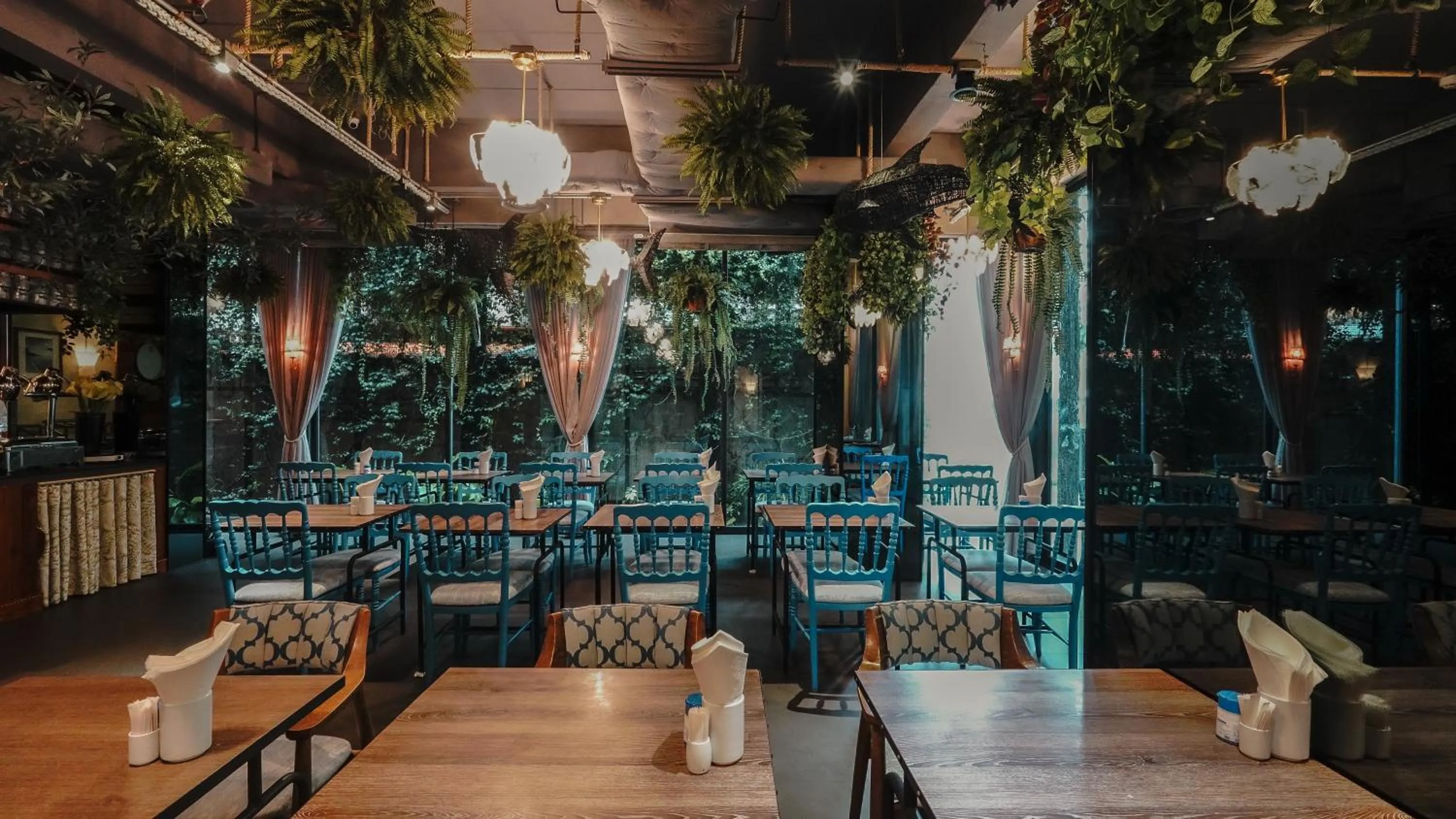 Restaurant/places to eat in Sugar Marina Hotel-SURF-Kata Beach