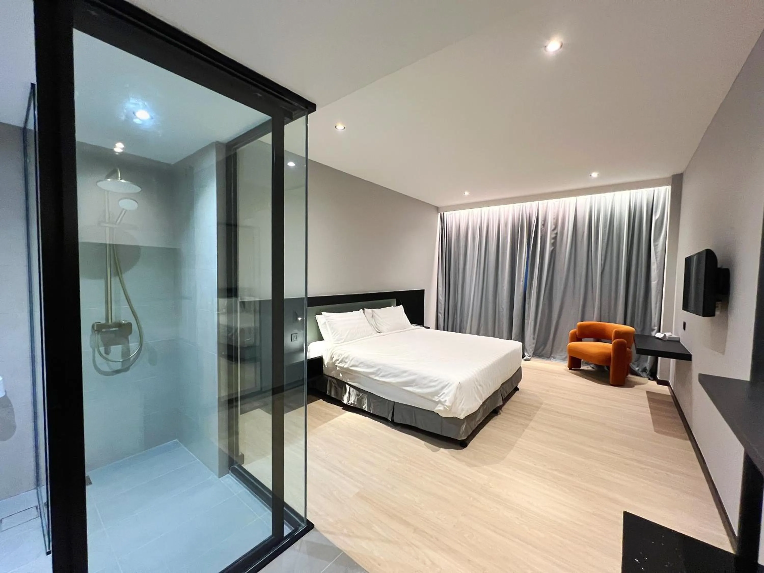 Bed in Crystal Crown Hotel Kuala Lumpur