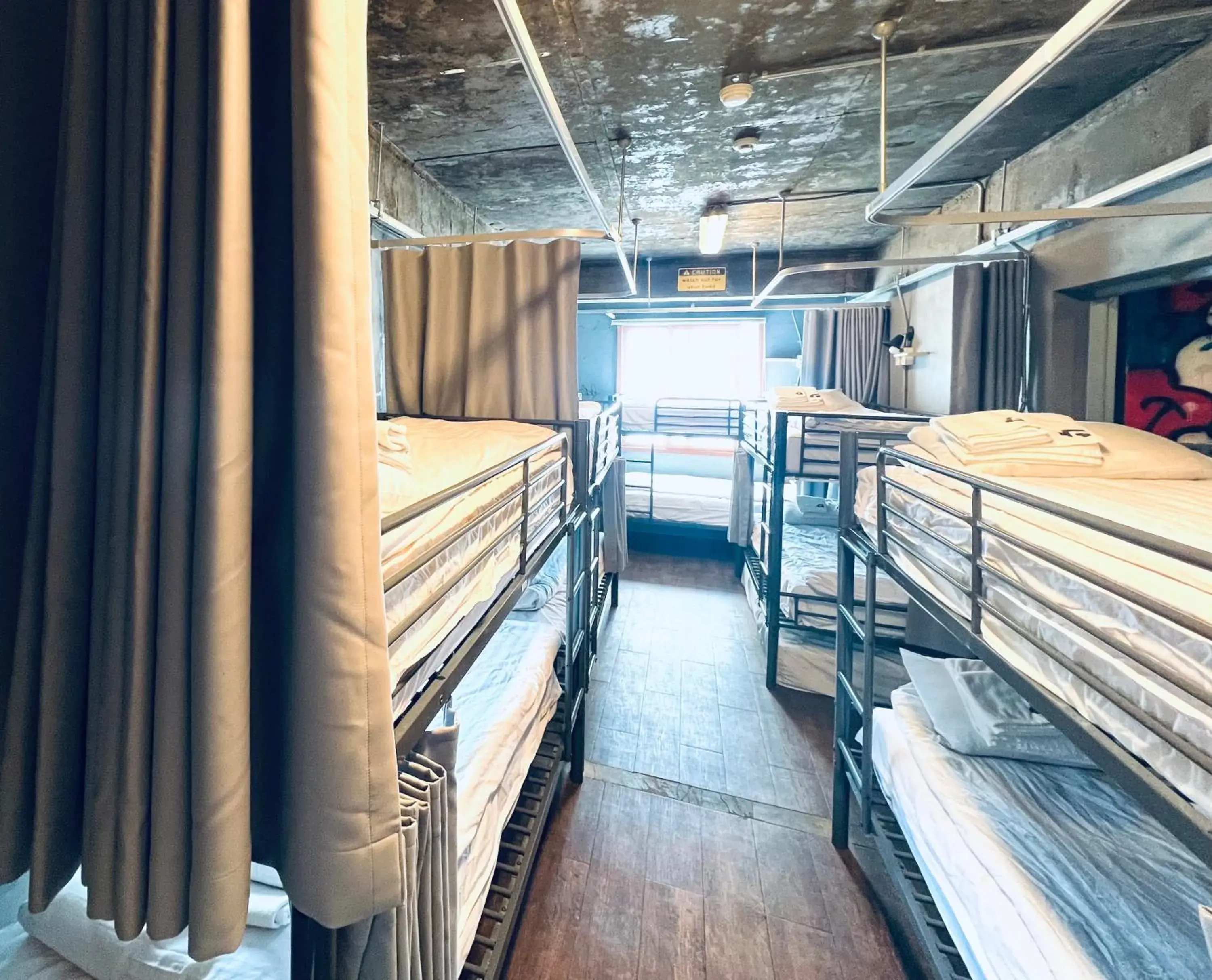 Bed in 10-Bed Mixed Dormitory Room in G Guesthouse Itaewon In Seoul Bed in 10-Bed Mixed Dormitory Room in G Guesthouse Itaewon In Seoul