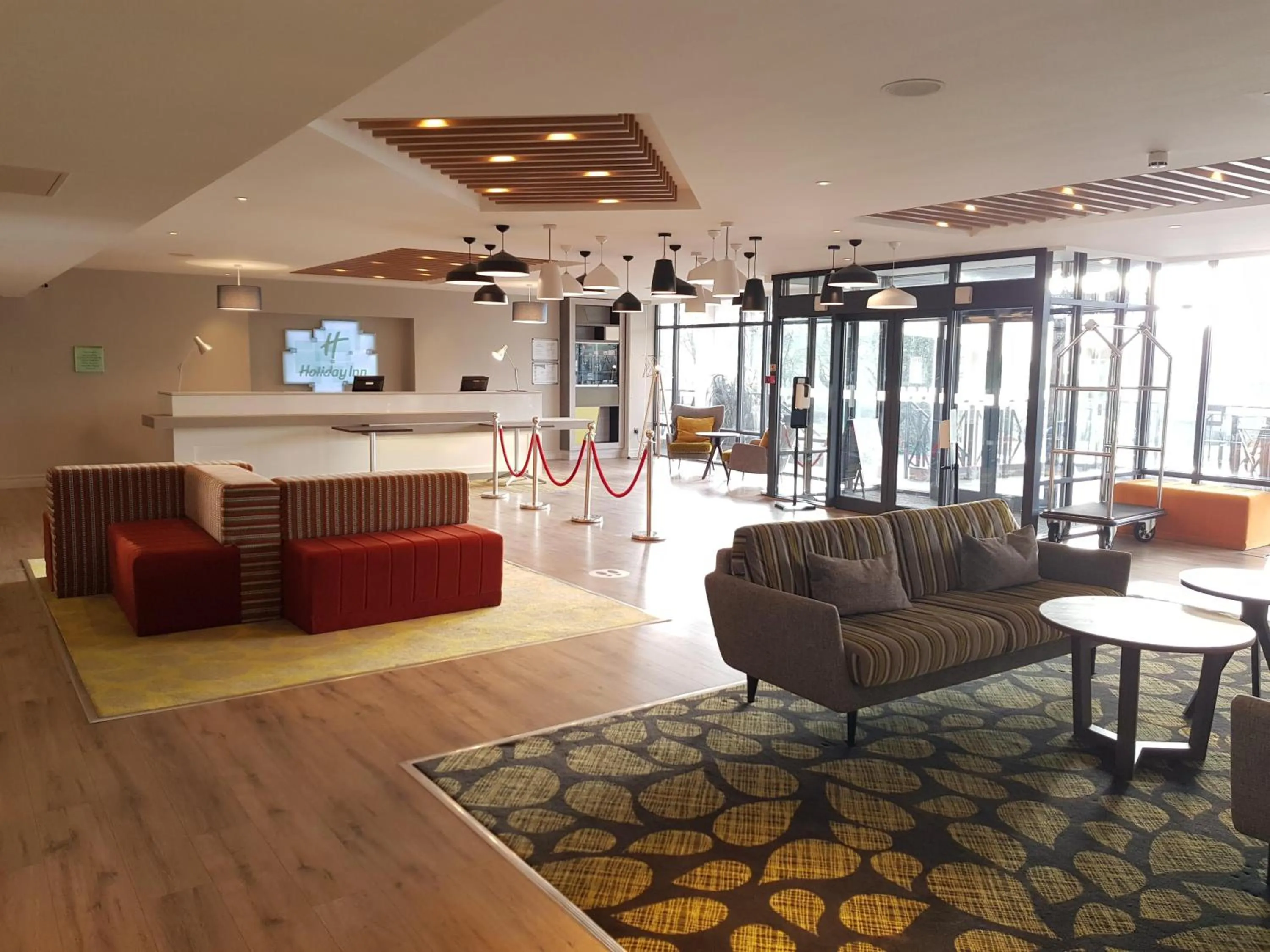 Property building in Holiday Inn Luton South - M1 Junction 9