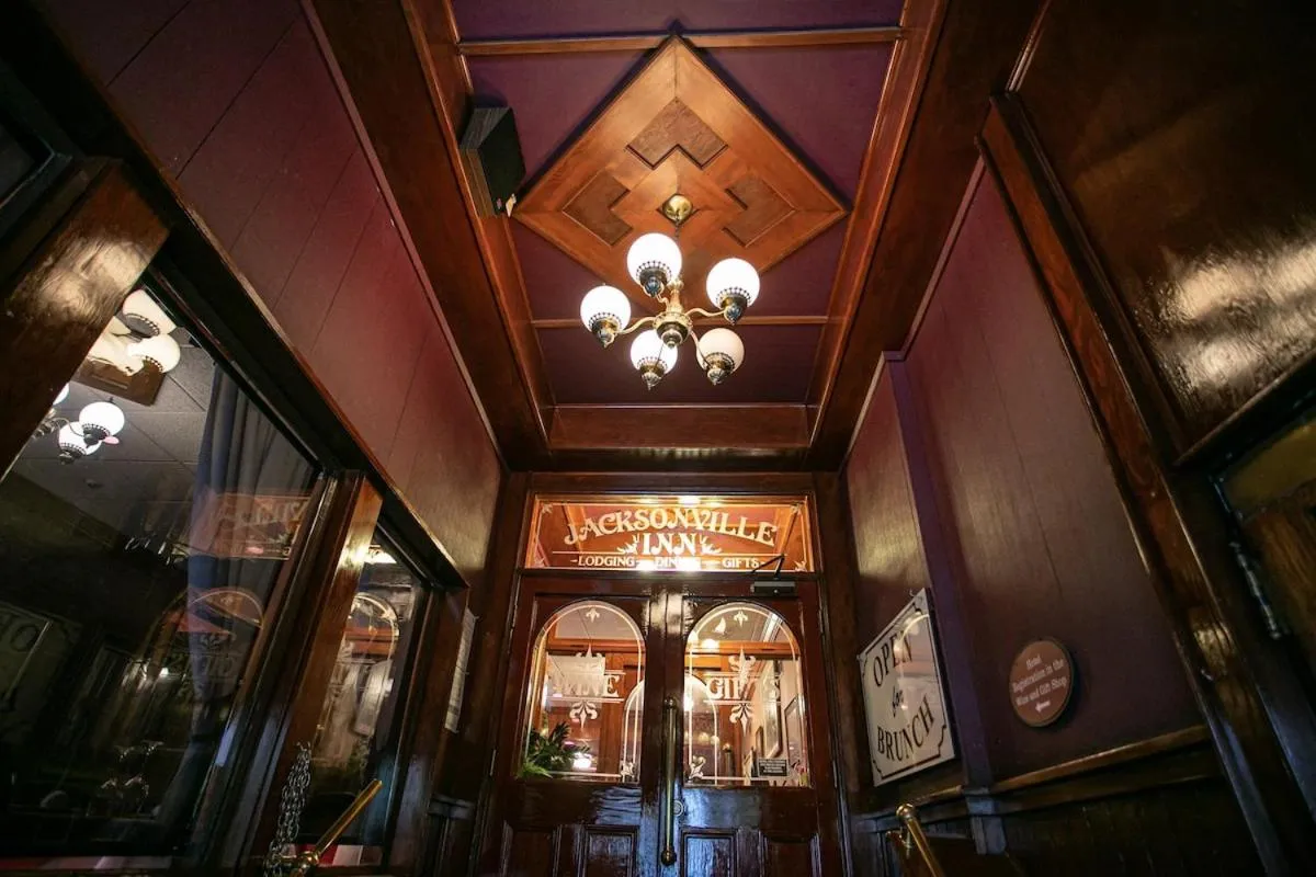 Historic Jacksonville Inn