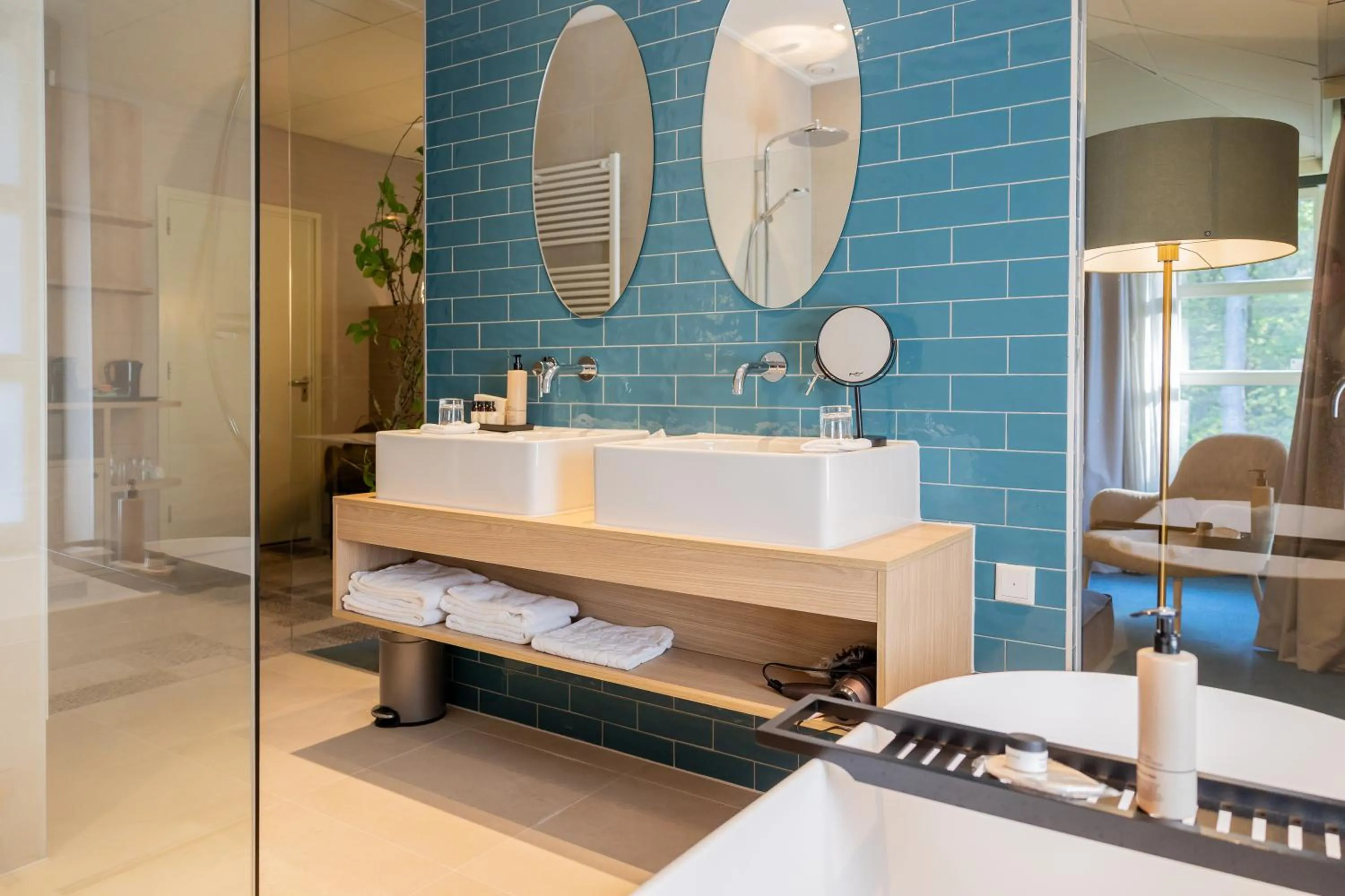 Bathroom in Parkhotel Tjaarda