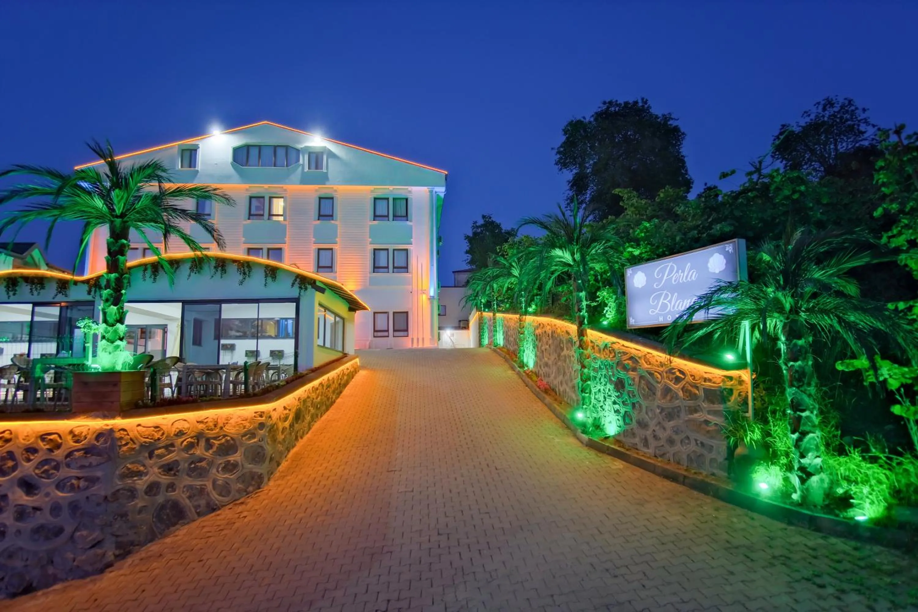 Property building in Perla Blanca Hotel