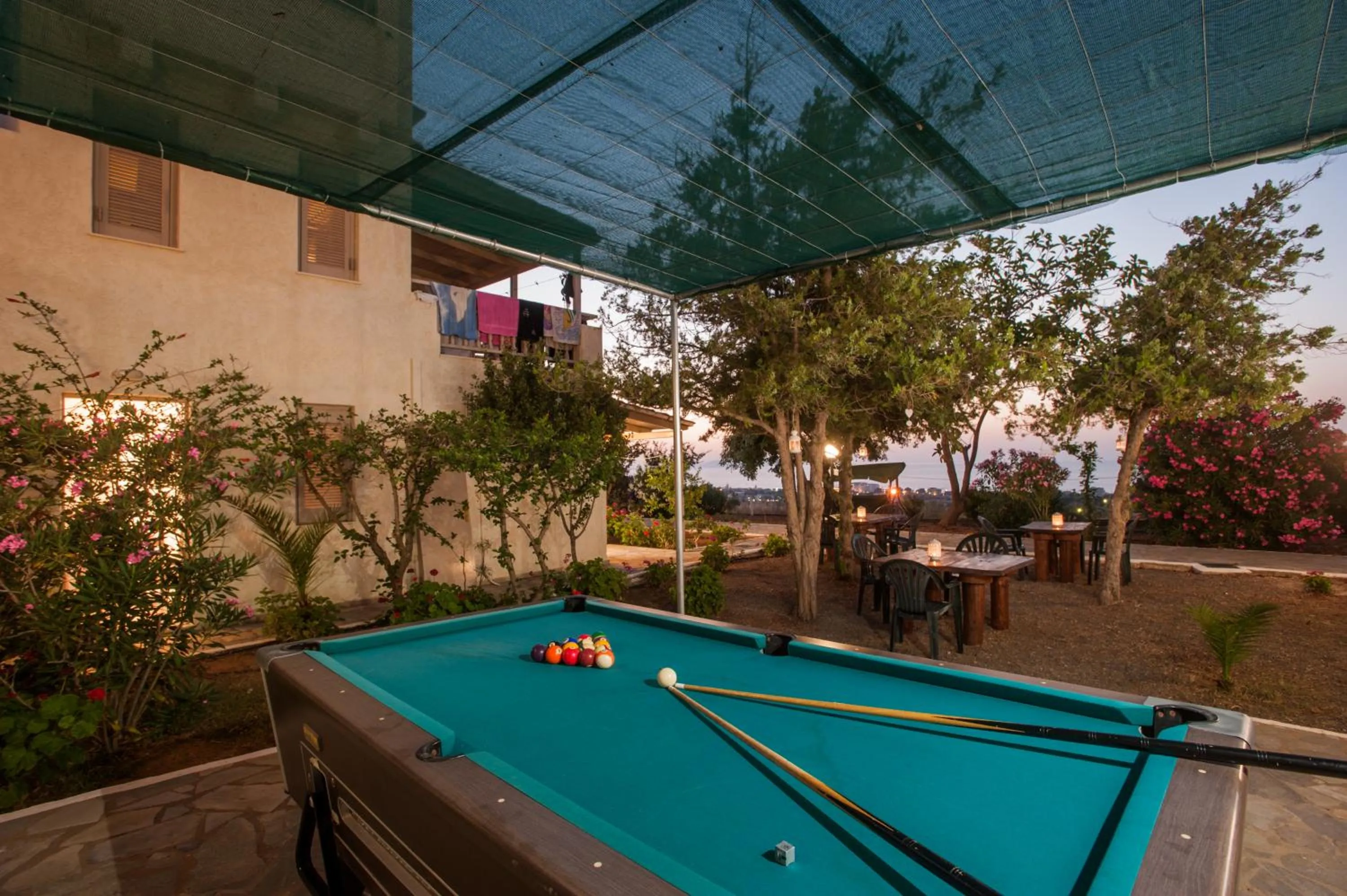 Billiard in Panorama-Seaview Studios & Apartments