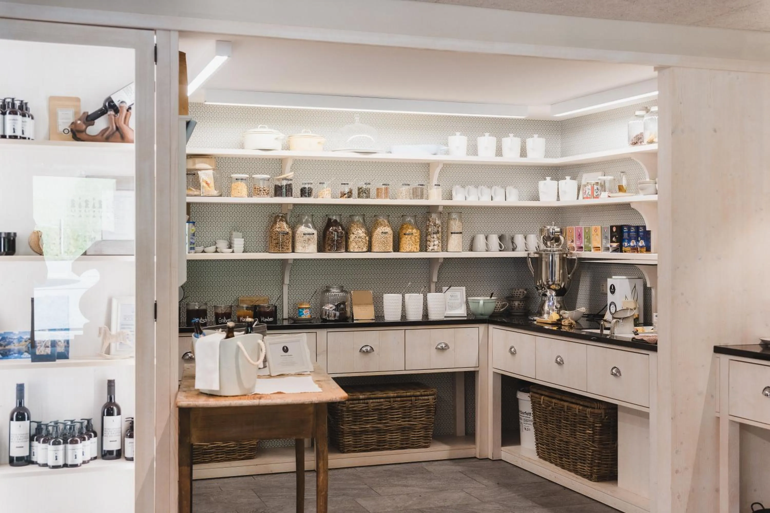 Buffet breakfast in Hotel Rössle