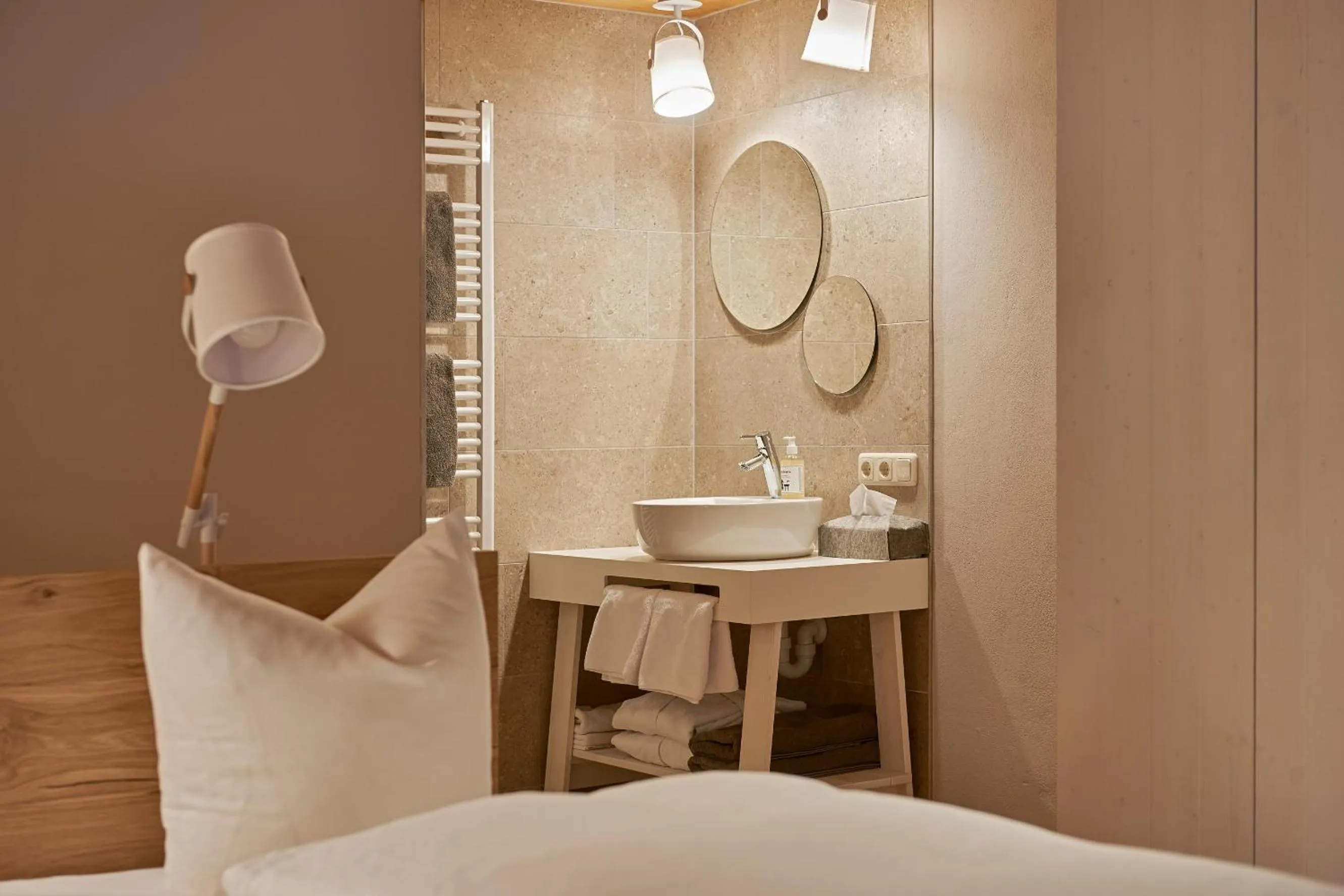 Bathroom, Bed in Hotel Rössle