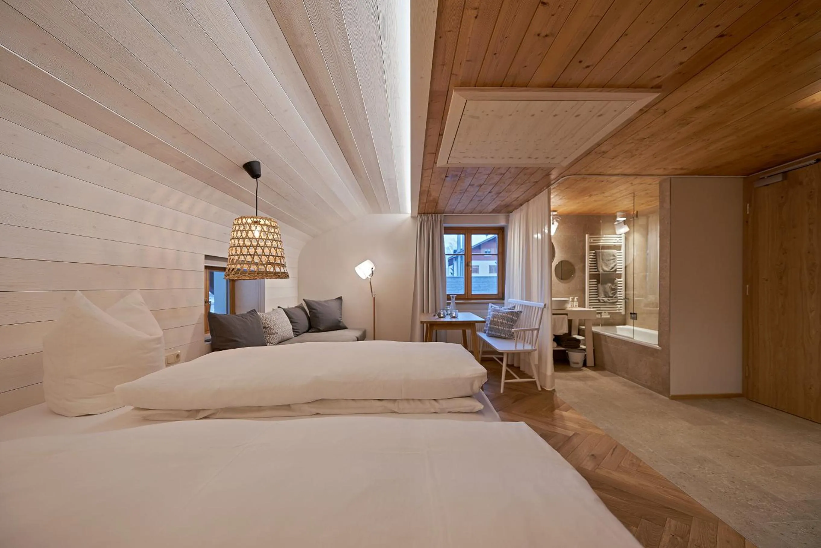 Bathroom, Bed in Hotel Rössle