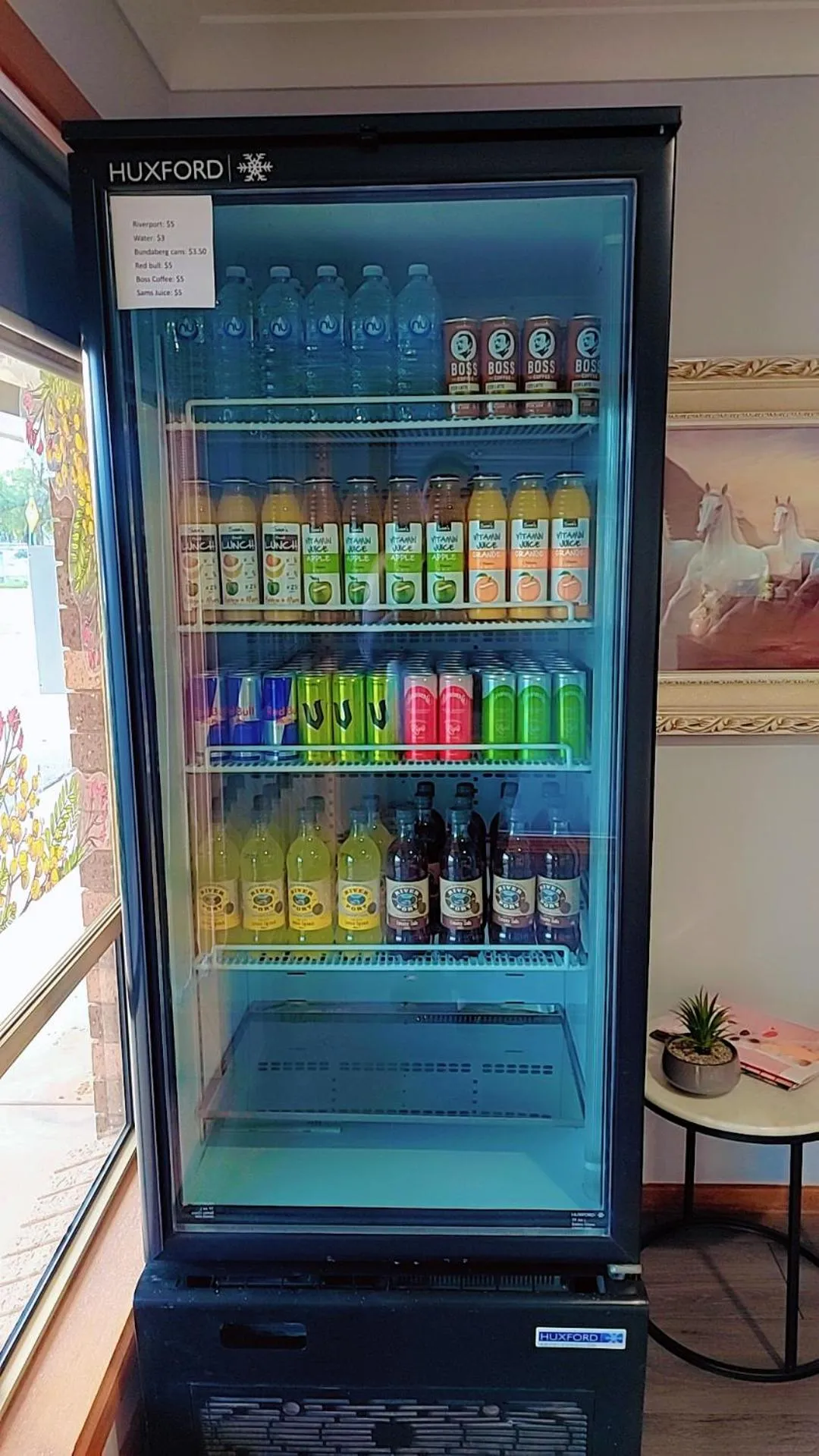 vending machine in Highway Inn Motel