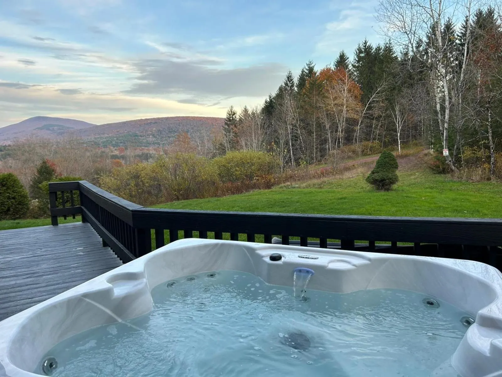 Natural landscape in The Haüs Windham - Spacious Suites, Hot Tub, Mountain Views!