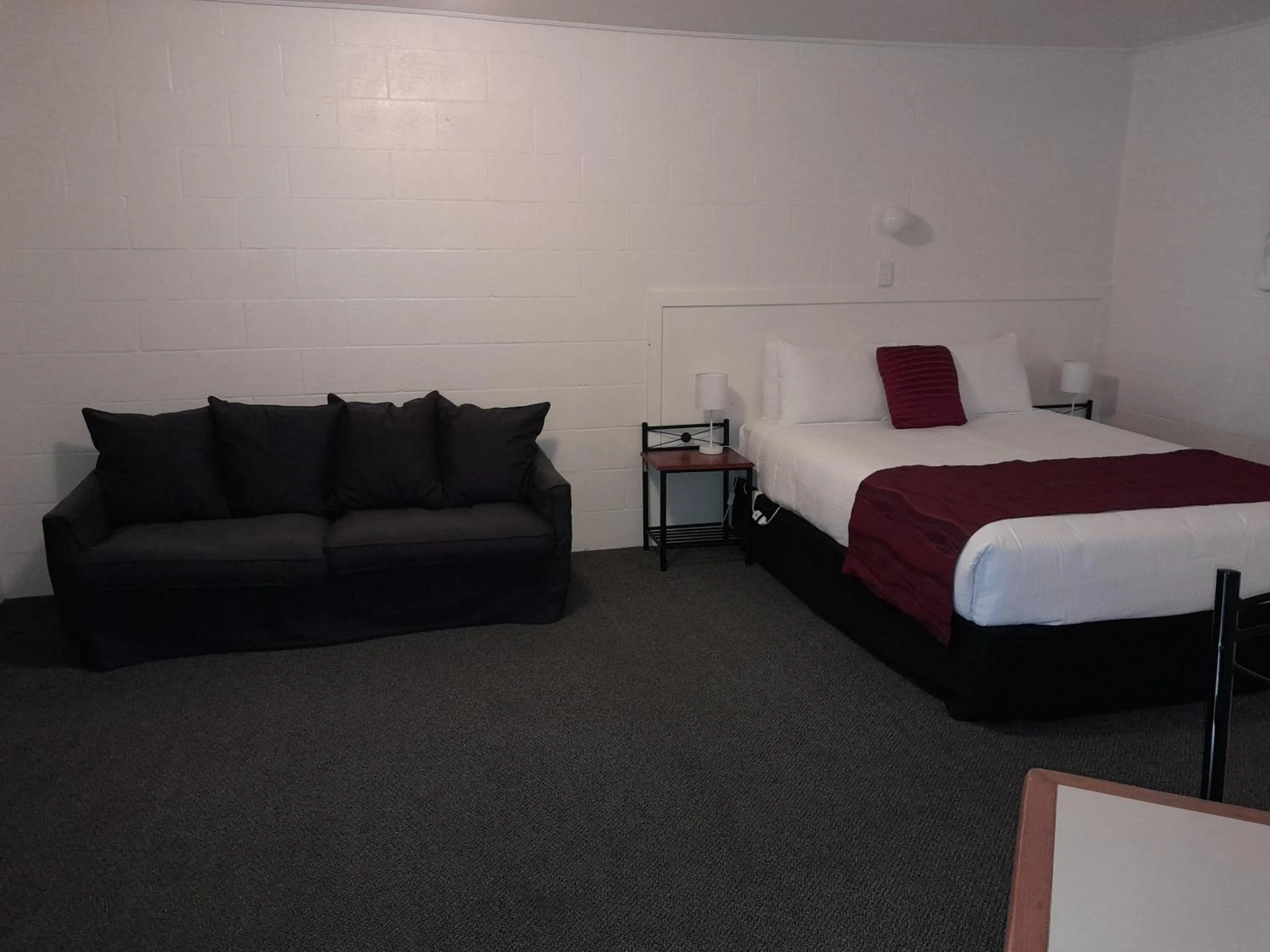 Murray Gardens Motel