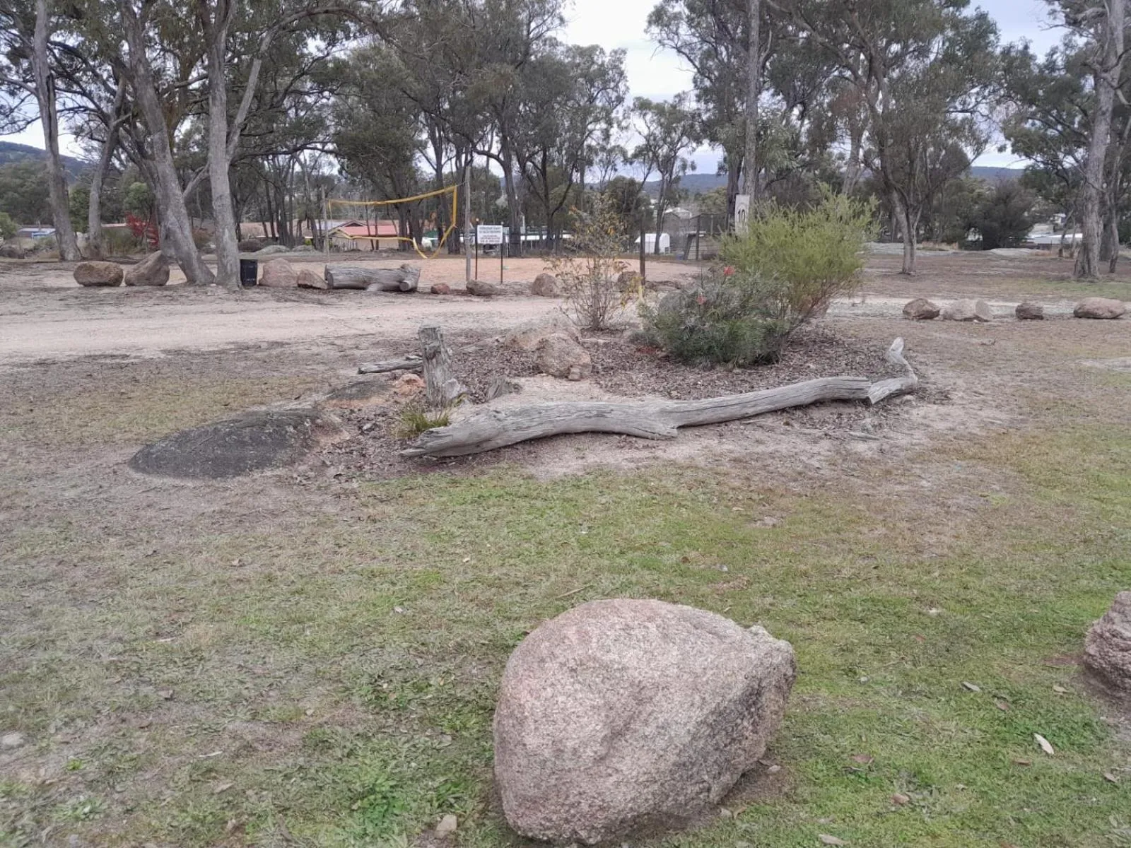 Natural landscape in Murray Gardens Motel