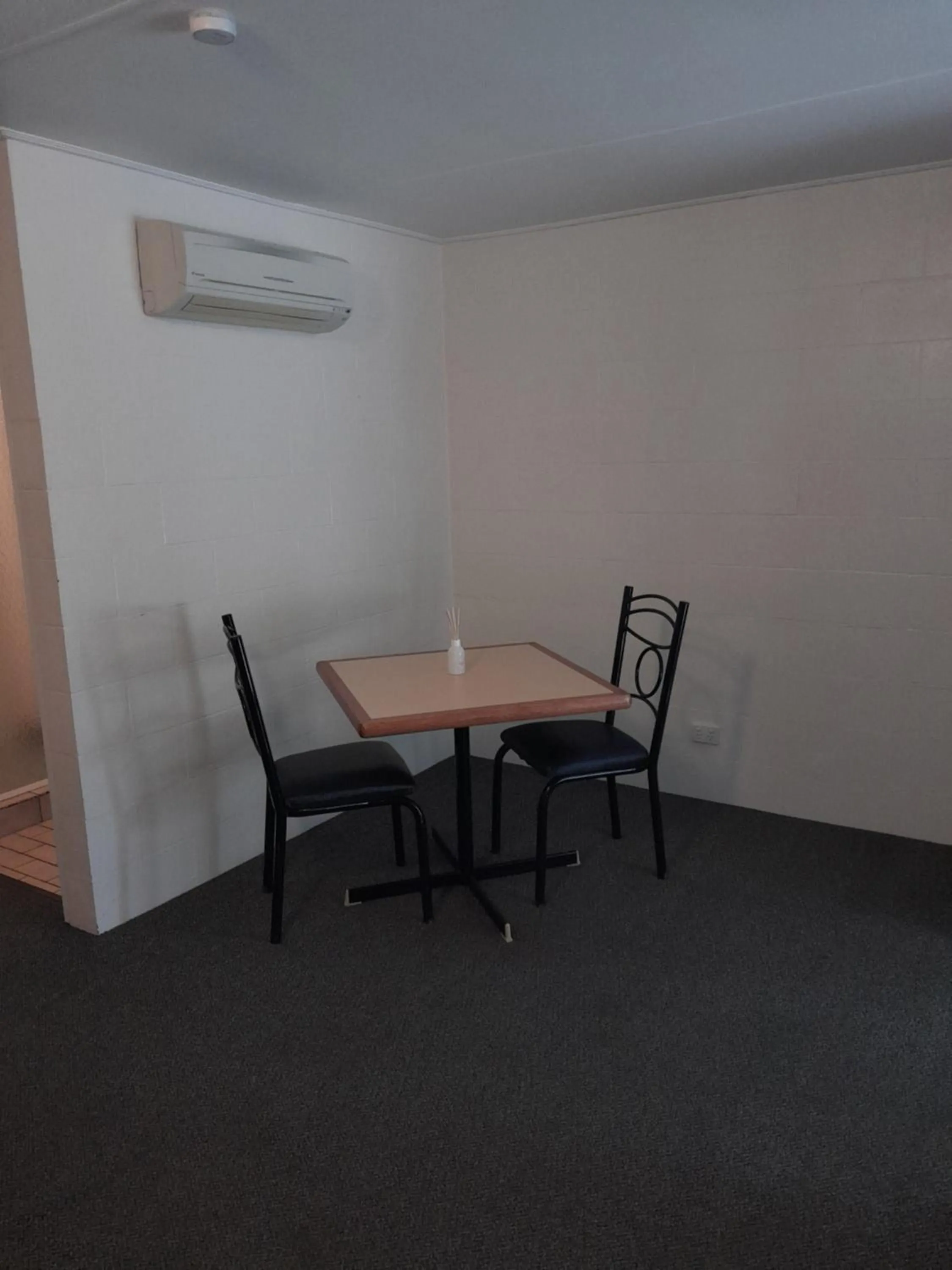 Murray Gardens Motel